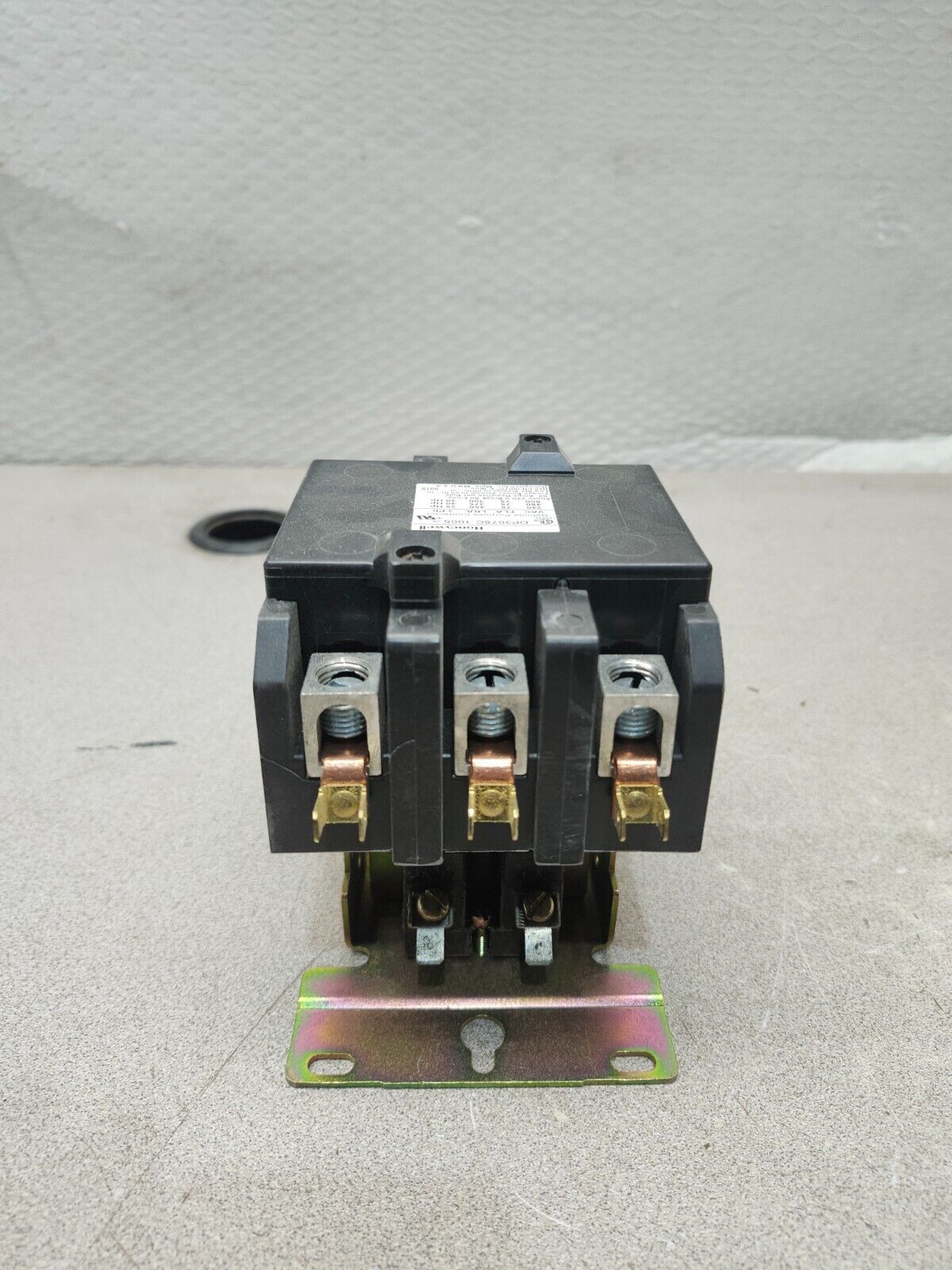 NEW IN BOX HONEYWELL CONTACTOR DP3075C 1005