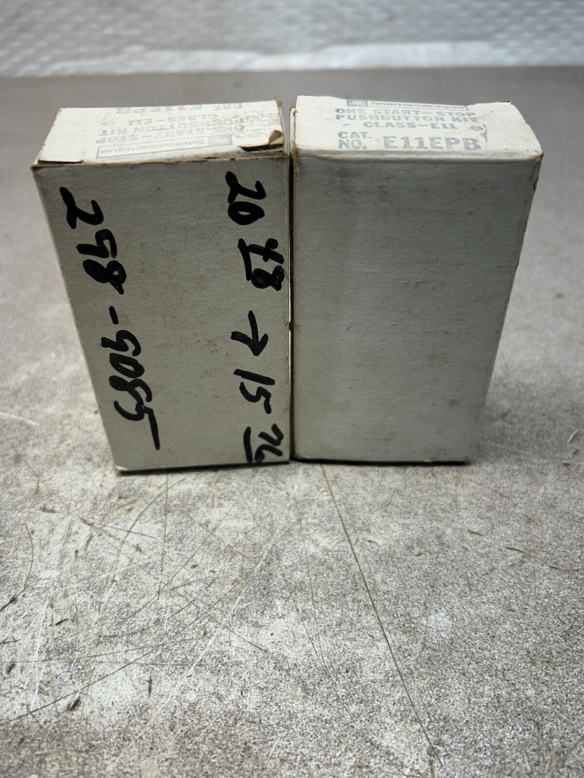 44040936