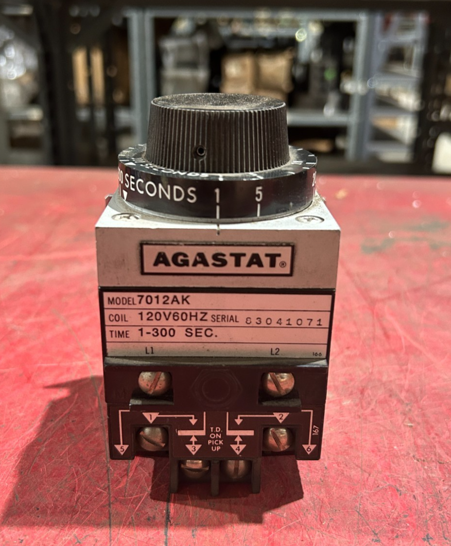 47748133