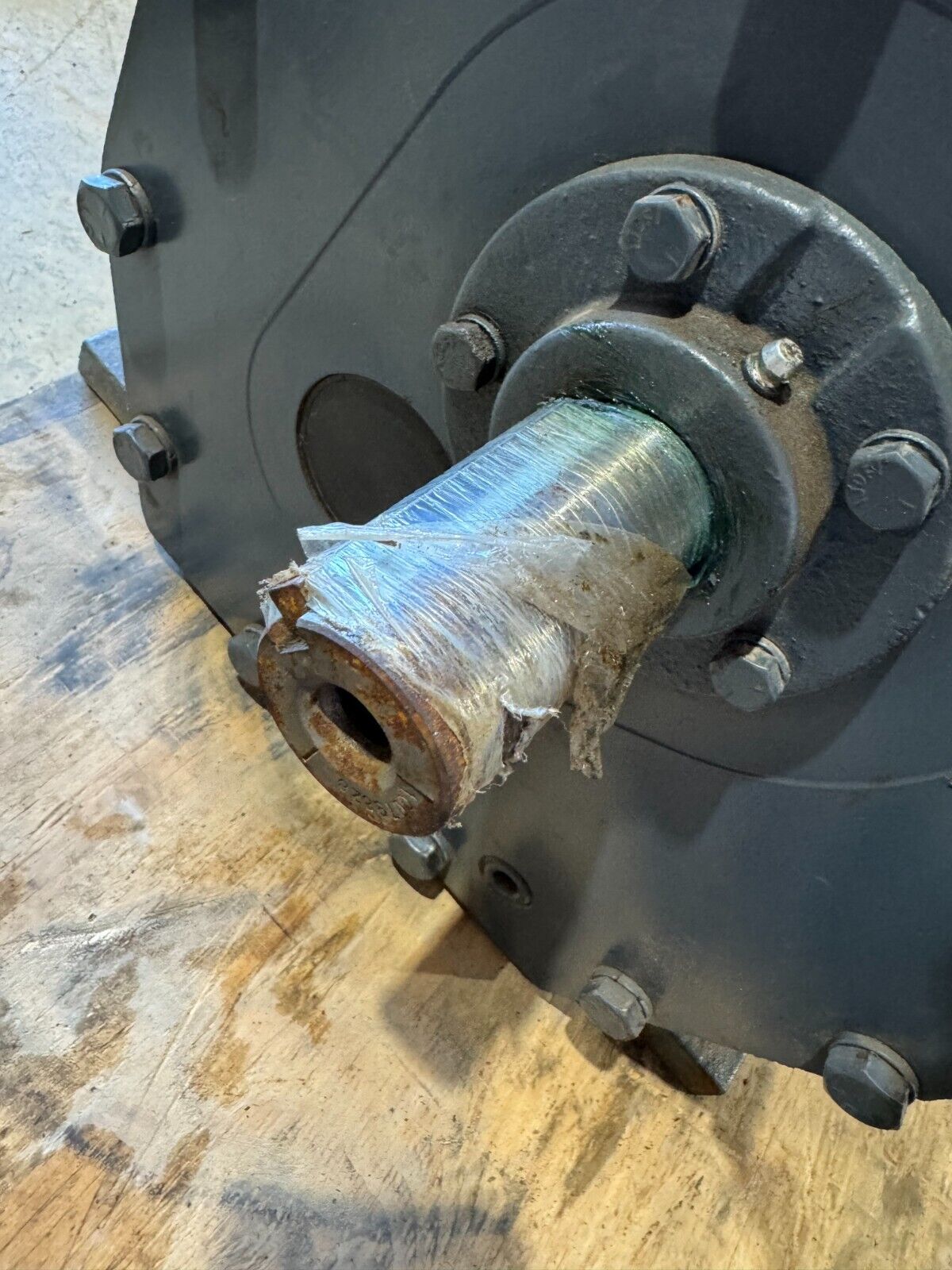 NEW FALK ULTRAMAX GEAR DRIVE 17.09 RATIO REDUCER RK2040F2A