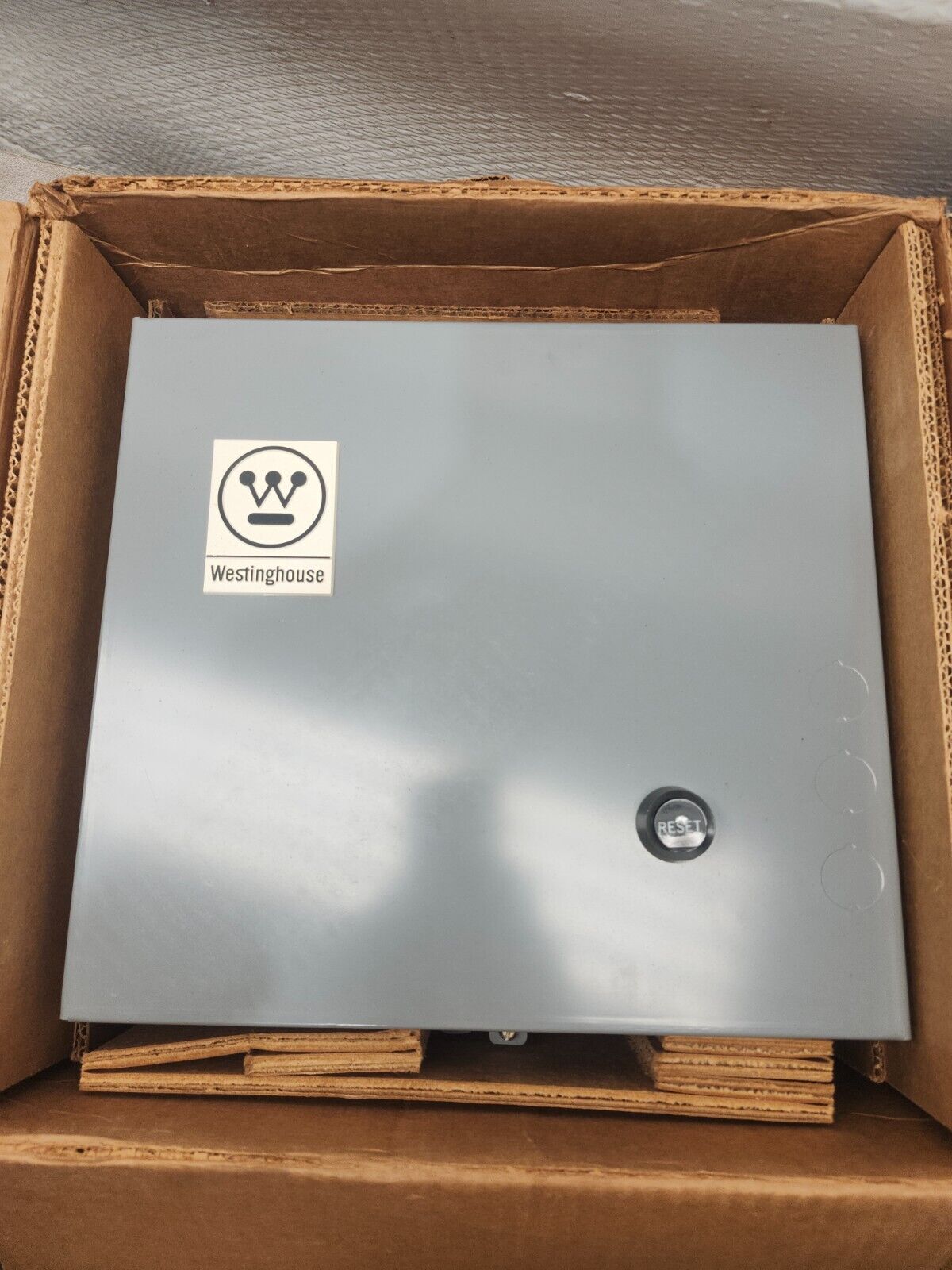 NEW IN BOX WESTINGHOUSE NEMA 1 ENC'L SIZE 2 ENCLOSURE ONLY