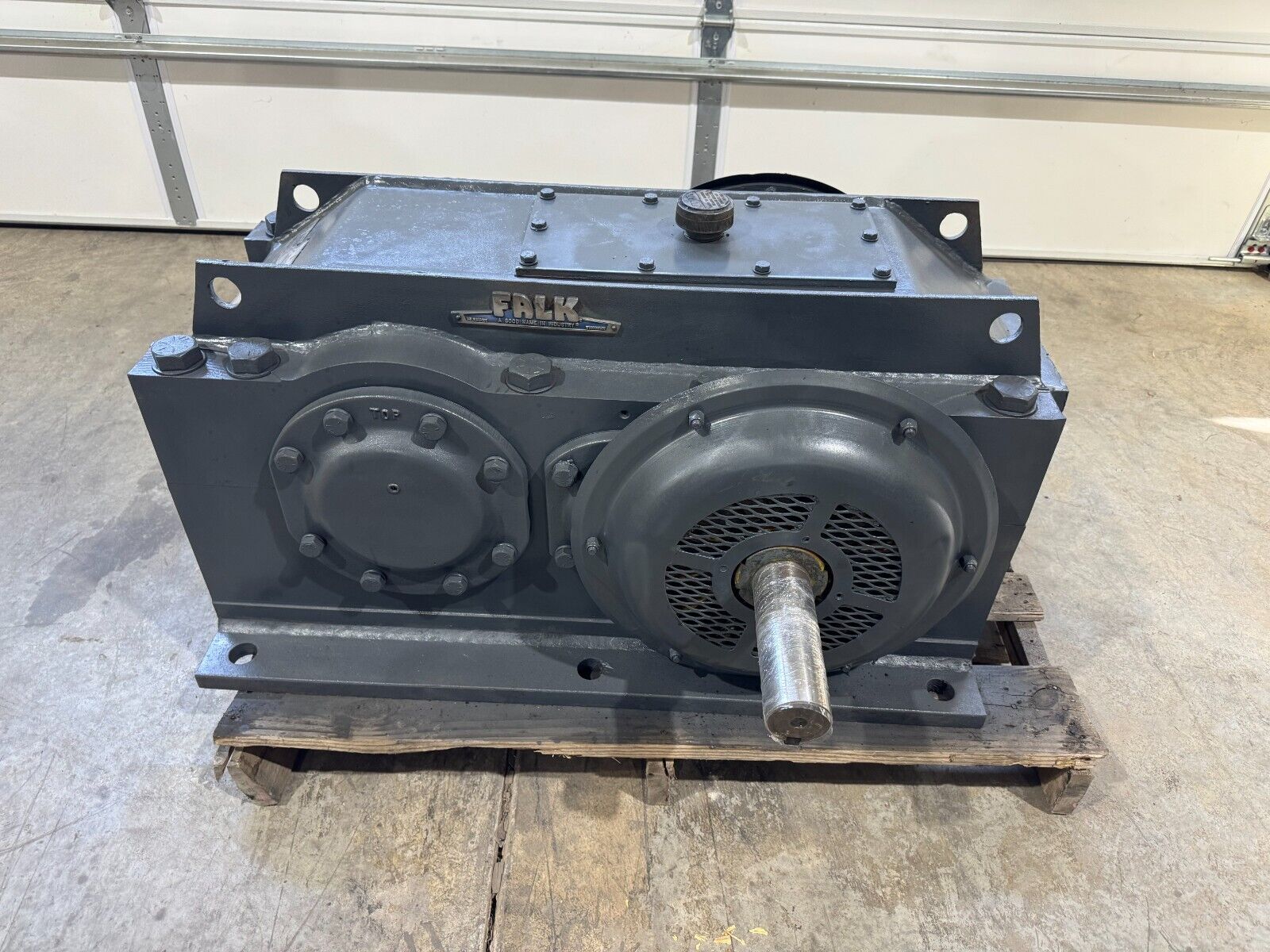 REBUILT FALK ENCLOSED GEAR DRIVE SPEED REDUCER 15.52 RATIO 385A2-AS