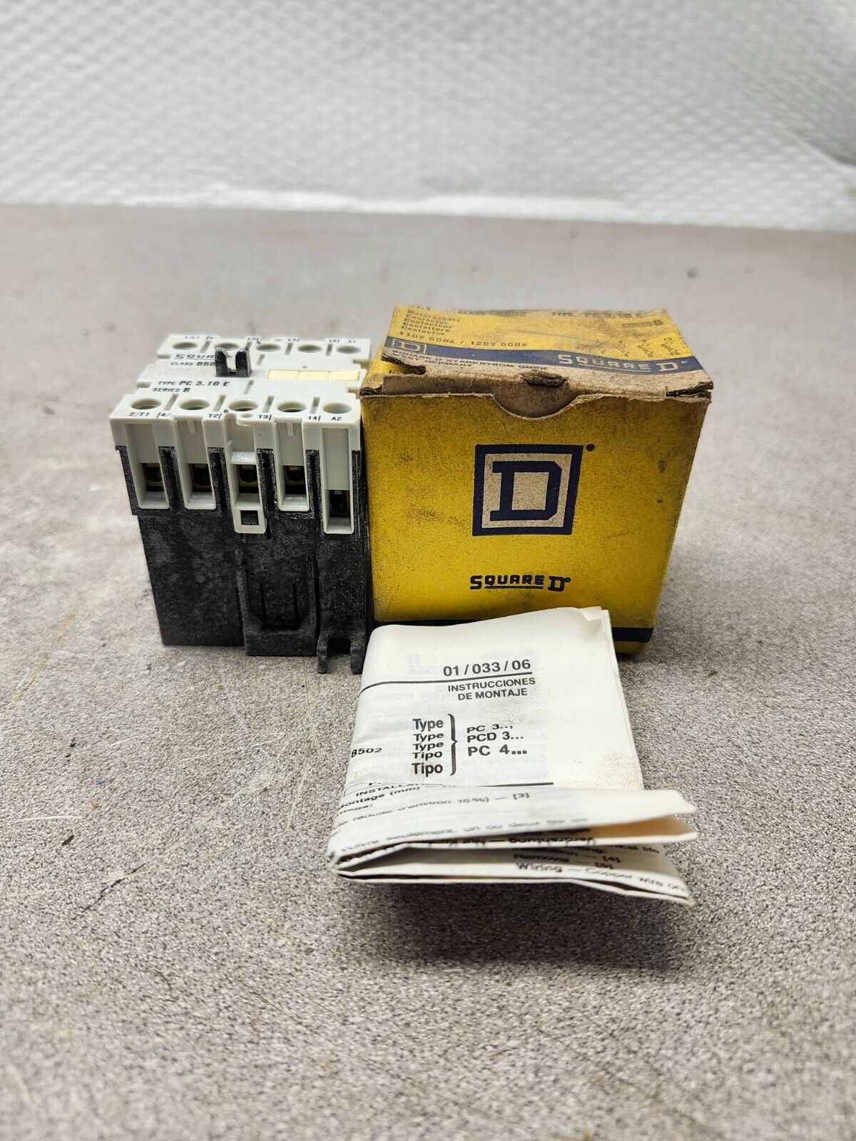 NEW IN BOX Square D Control Relay Contact Ser B 110/120V 8502 PC3.10E