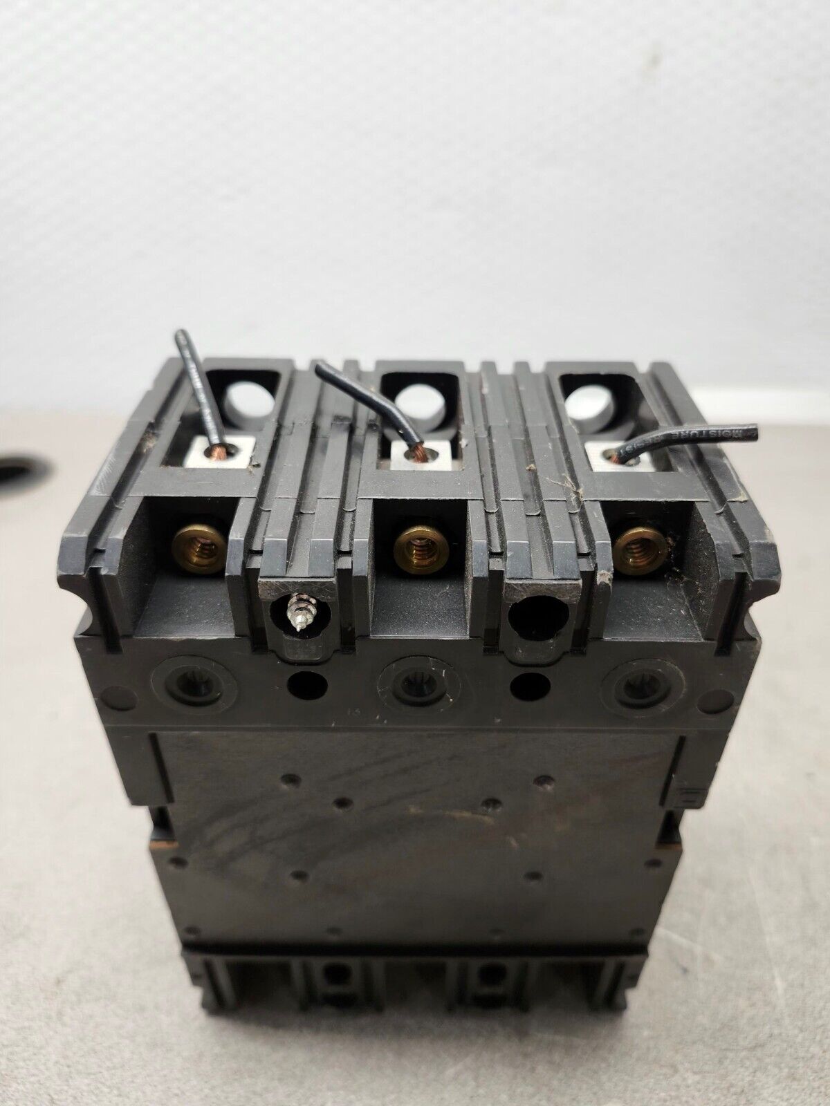 USED NO BOX Square D Circuit Breaker 15amp 480v FAL34015