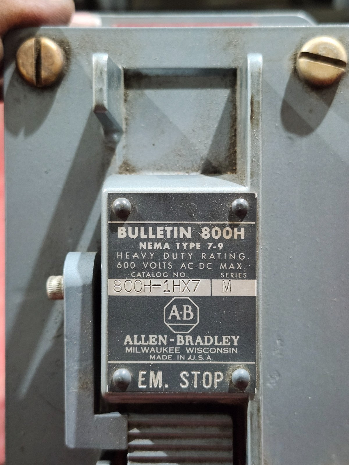 47548385