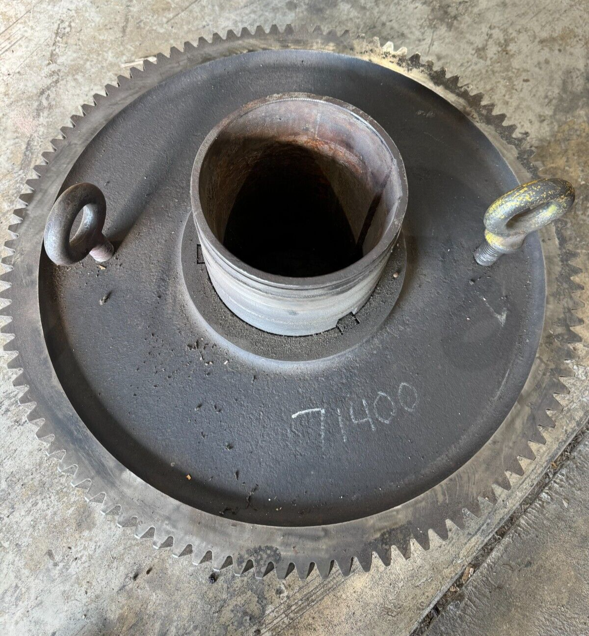 44045590