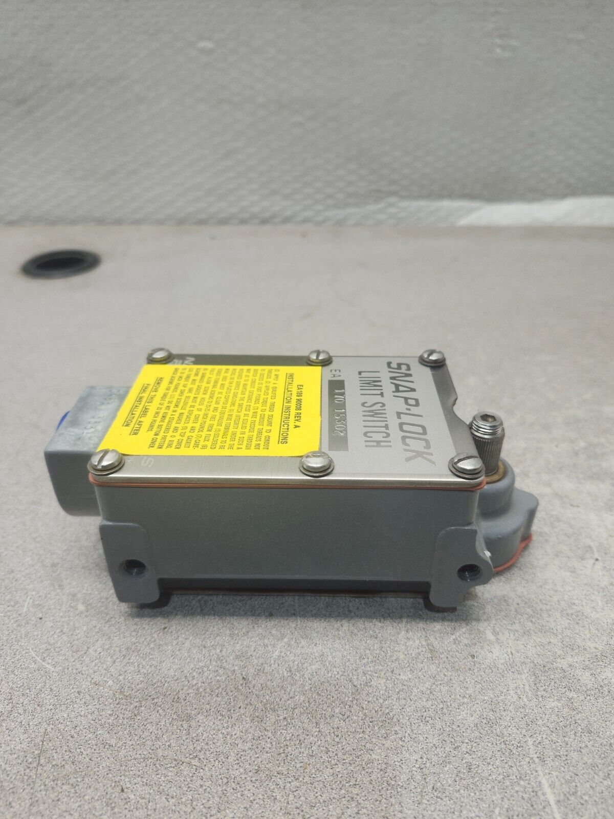 NEW IN BOX NAMCO SNAP-LOCK LIMIT SWITCH EA170 15302 N