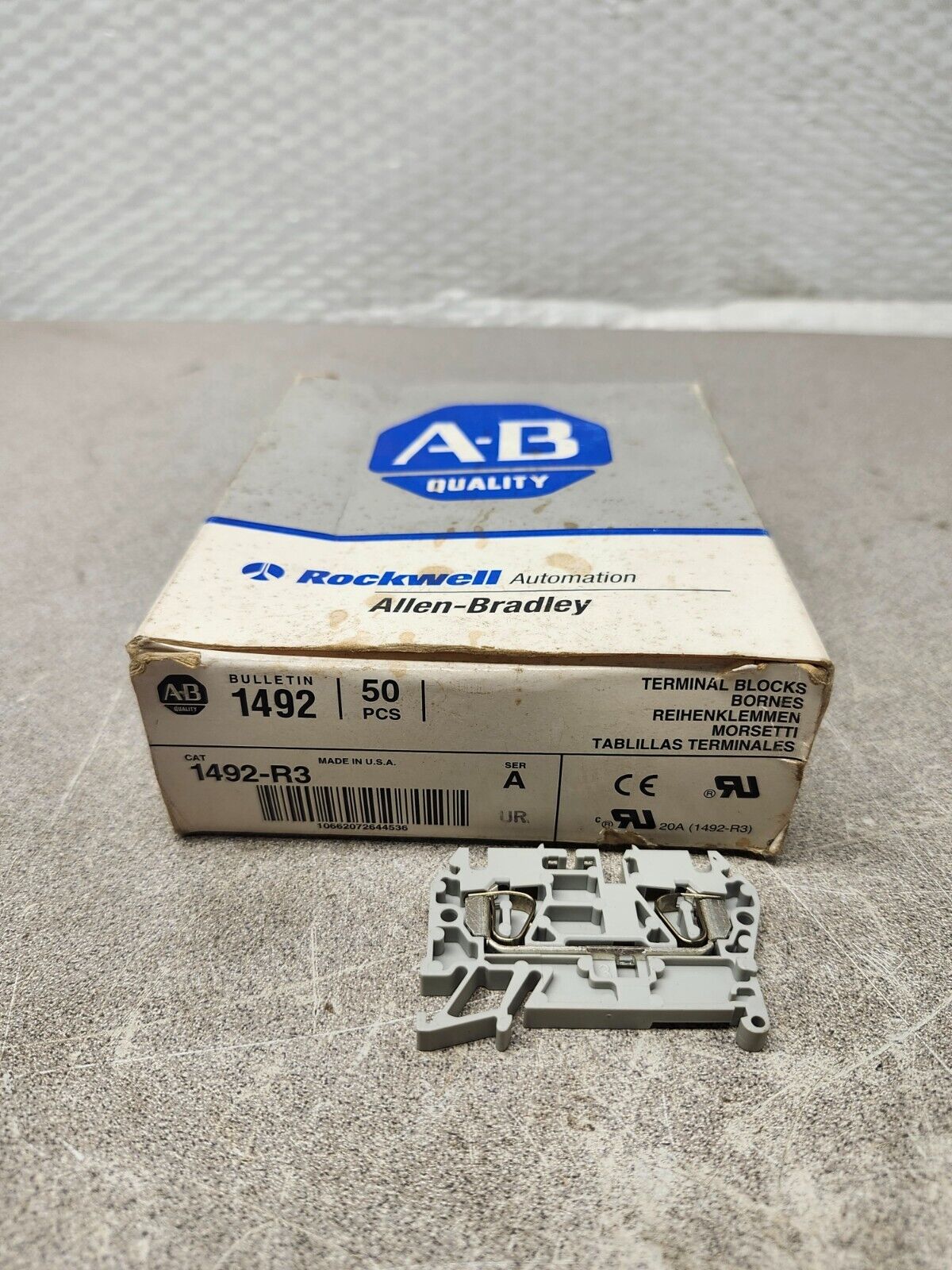 NEW IN BOX LOT OF 48 ALLEN BEADLEY TERMINAL BLOCK 1492-R3