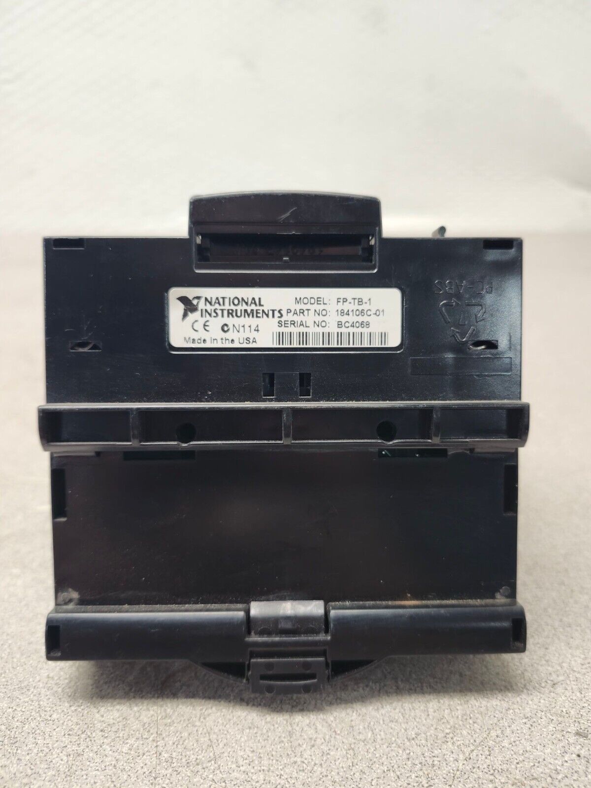 USED NATIONAL INSTRUMENTS FIELDPOINT 8-ch RTD Input 24V FP-DI-300 FP-TB-1