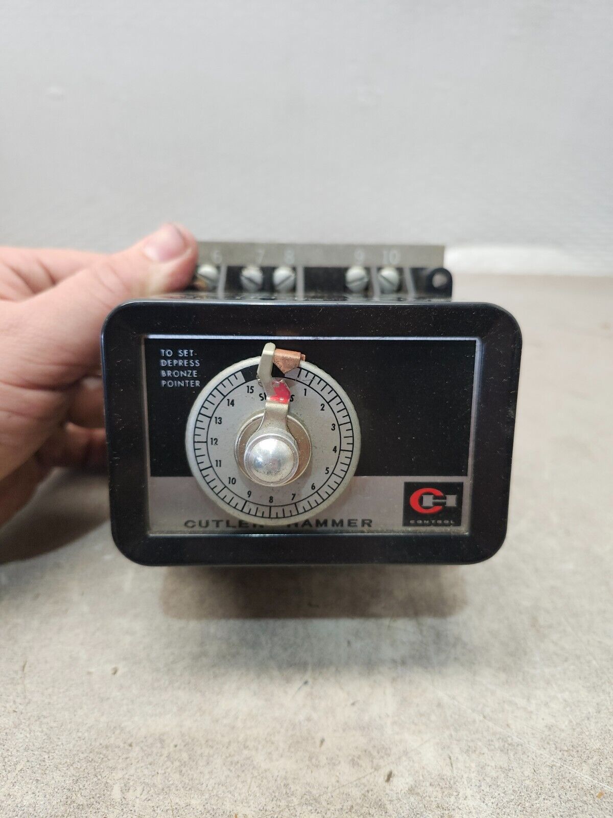 NEW IN BOX CUTLER-HAMMER TIMER 10336H28B15S