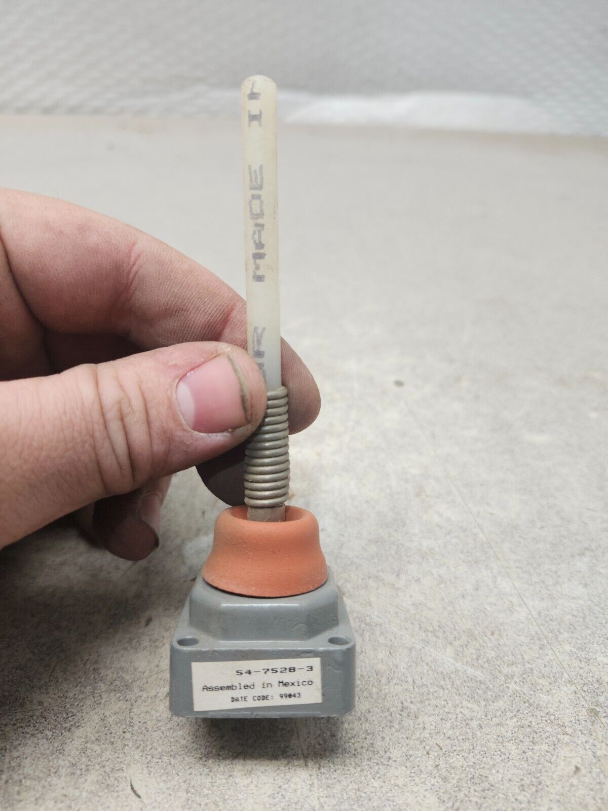 NEW IN BOX CUTLER-HAMMER HEAD ASSEMBLY WOBBLE STICK 54-7528-3