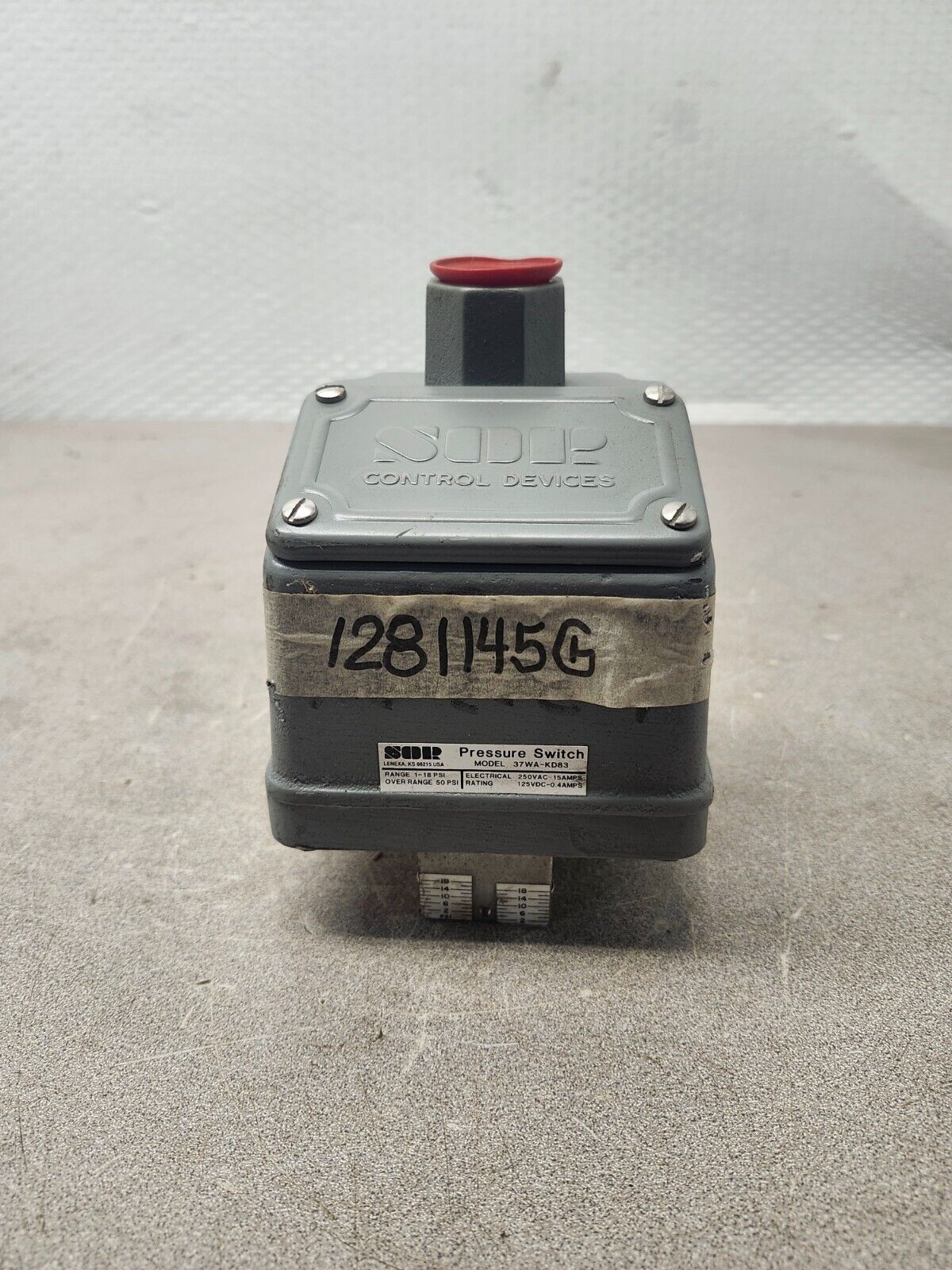 NEW NO BOX SOR PRESSURE SWITCH 1-18PSI, 250VAC-15AMPS 37WA-KD83