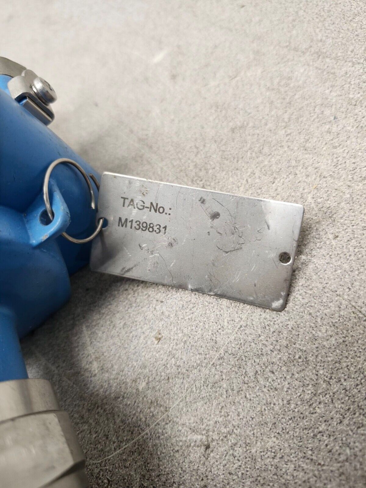 NEW NO BOX Endress Hauser Soliphant M FTM51 Sensor, FTM51-DGJ2P4A37AA