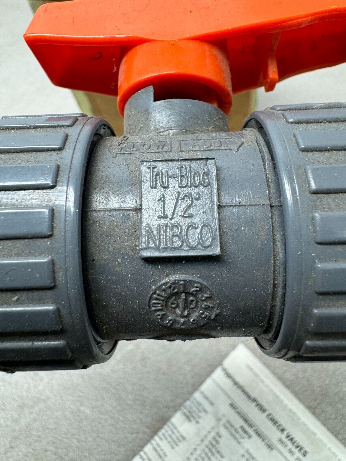 NEW IN BOX NIBCO CHEMTROL 1/2" FLANGED BALL VALVE F45TB-V
