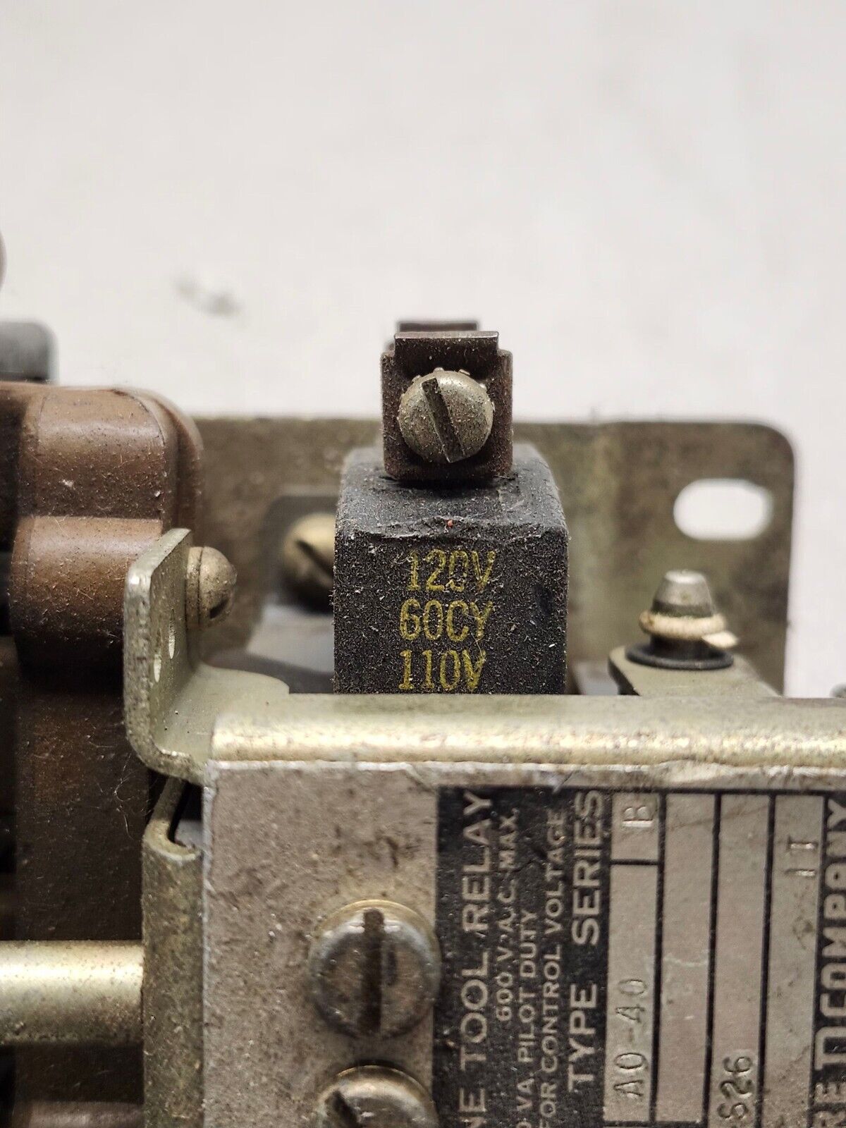 USED Square D Ser B Machine Tool Relay 110/120V 50/60Cy Coil 8501-A0-40