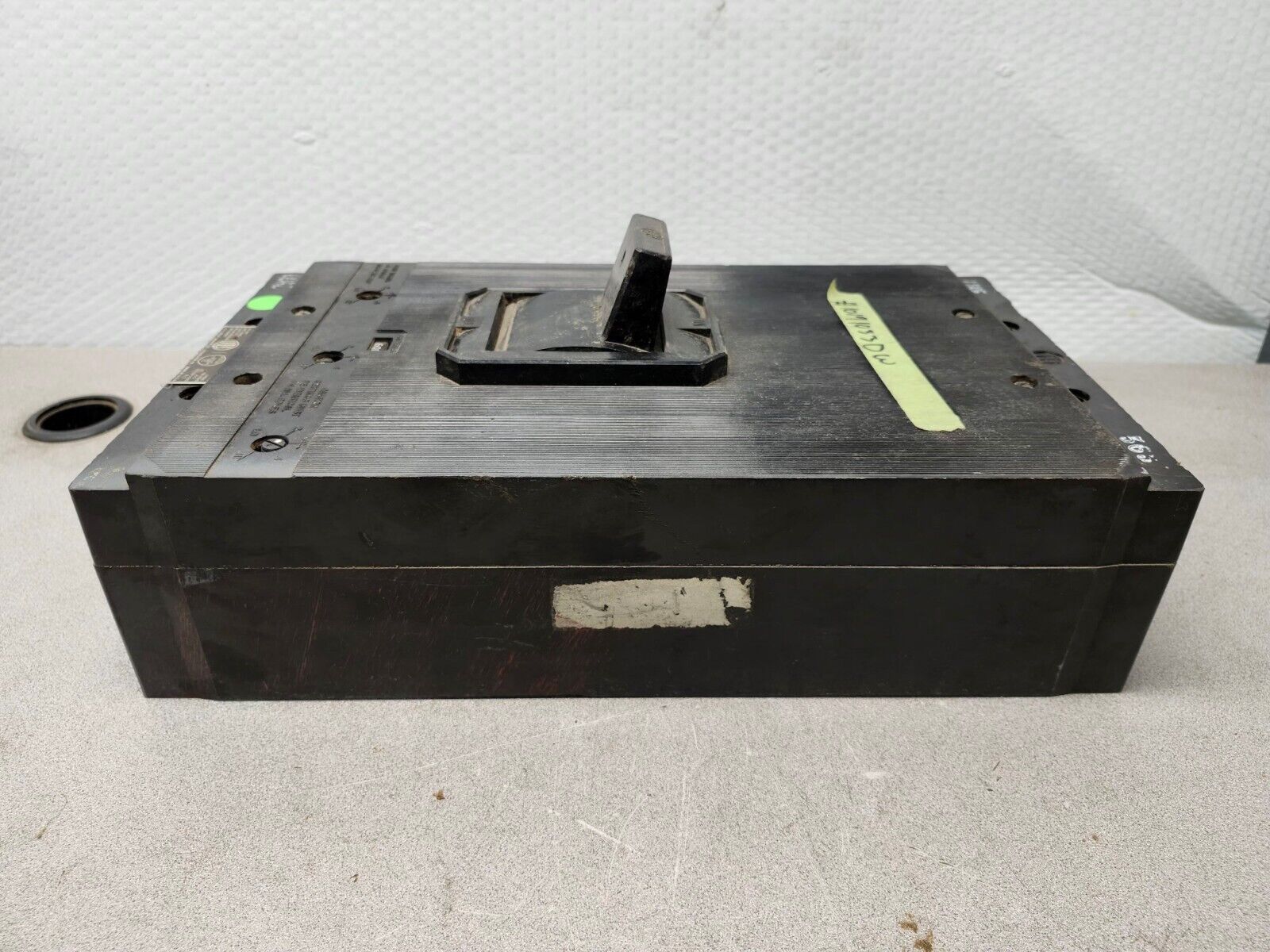 USED ITE Circuit Breaker Frame 3 Pole, 600 Volts AC Type ET 800 AMPERE "KM"