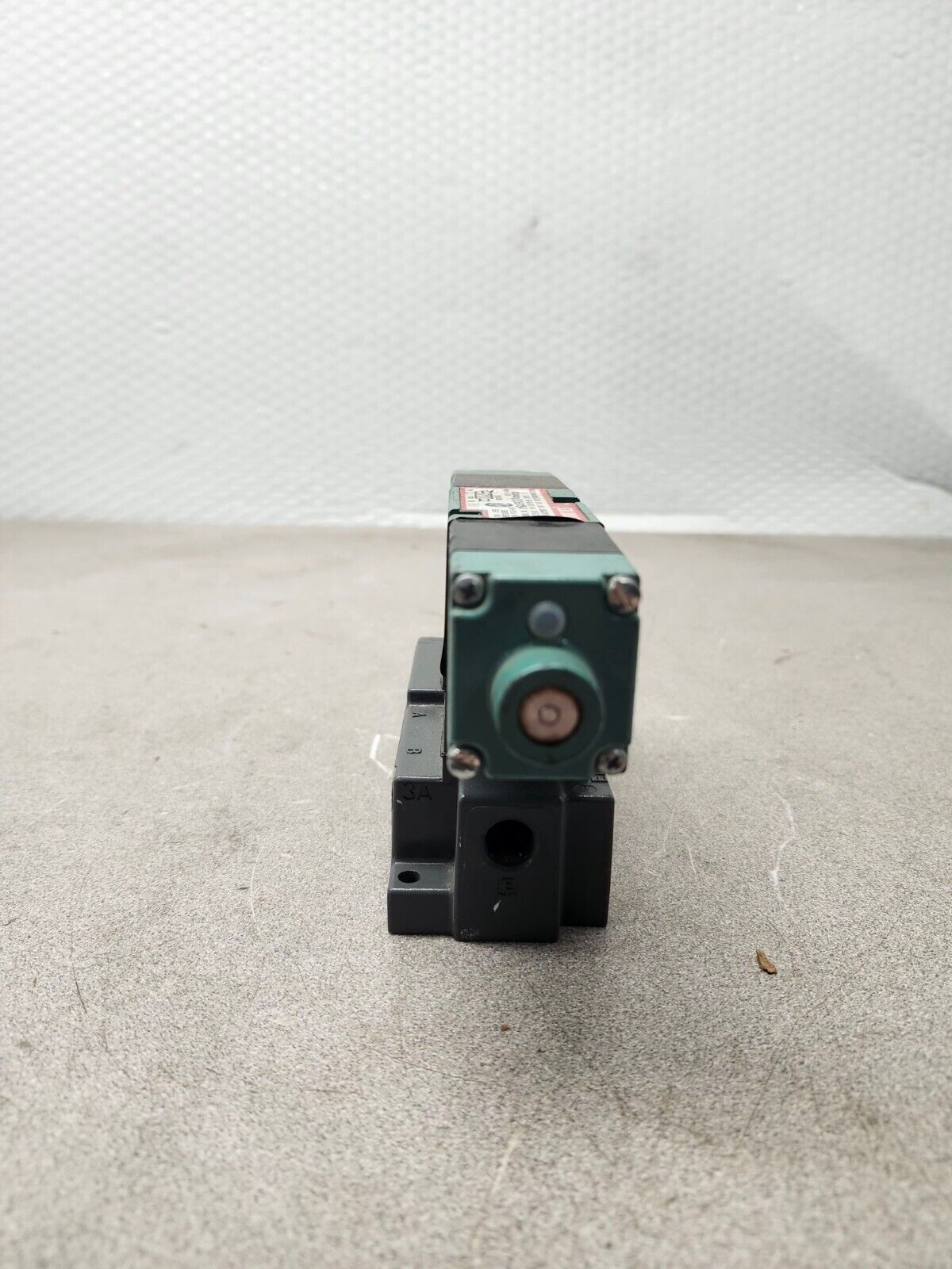 NEW NO BOX NUMATICS SOLENOID VALVE MK8 SERIES 1/4" PORTS 0825543CK000030