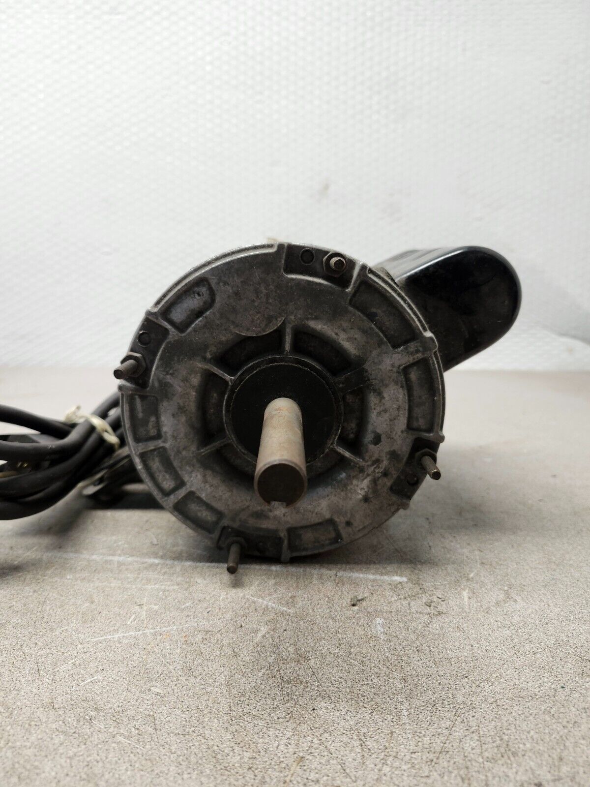 NEW NO BOX AO SMITH FAN MOTOR 1/4 Hp 115/230v 1100 Rpm HF3G250N