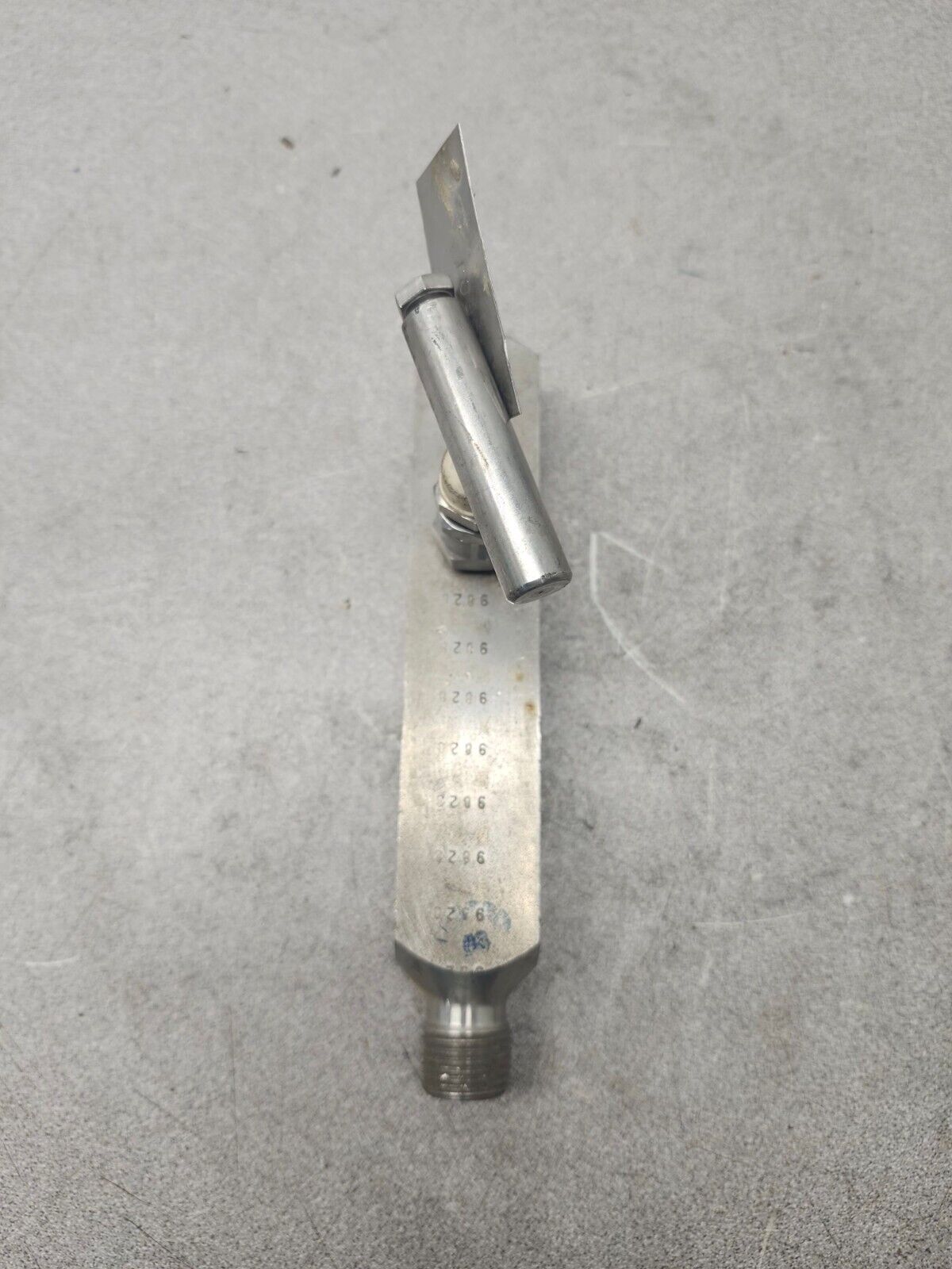 NEW NO BOX Anderson-Greenwood Multi-Port Gauge Valve 1/2 M5VIS44L 021259004