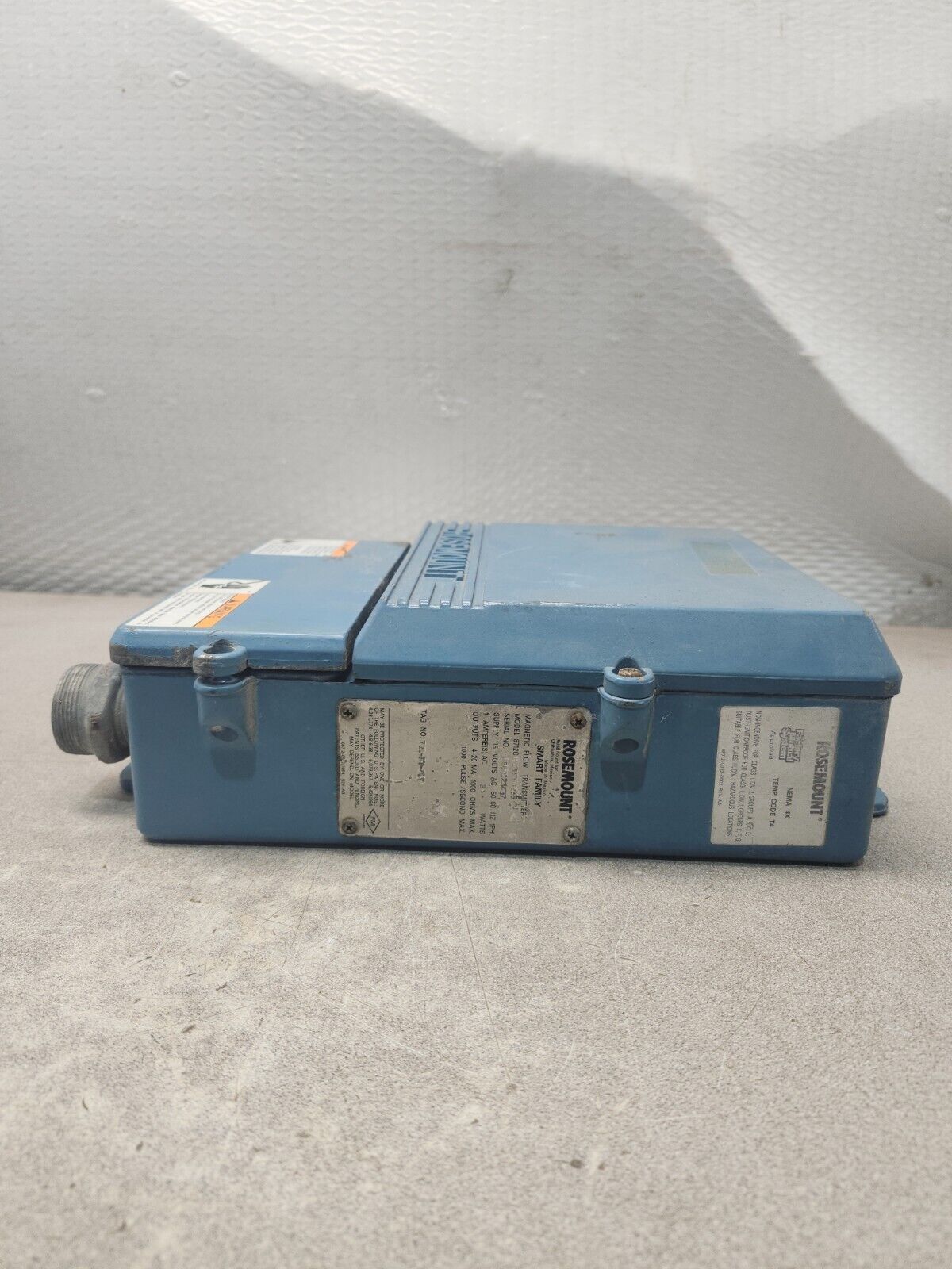 USED ROSEMOUNT MAGNETIC FLOW TRANSMITTER MODEL 8712C R12N0F0235