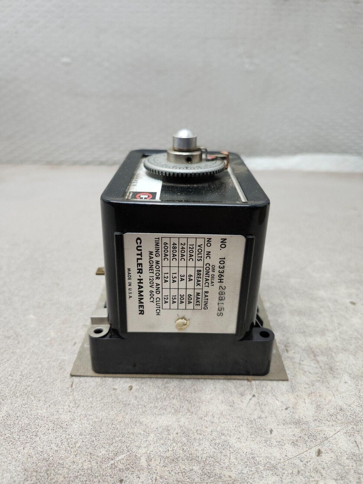NEW IN BOX CUTLER-HAMMER RESET TIMER 10336H28B15S