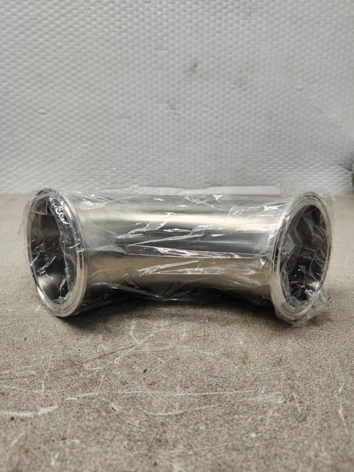 NEW NO BOX VNE CLAMP FITTING 63-03 2002118193 304L