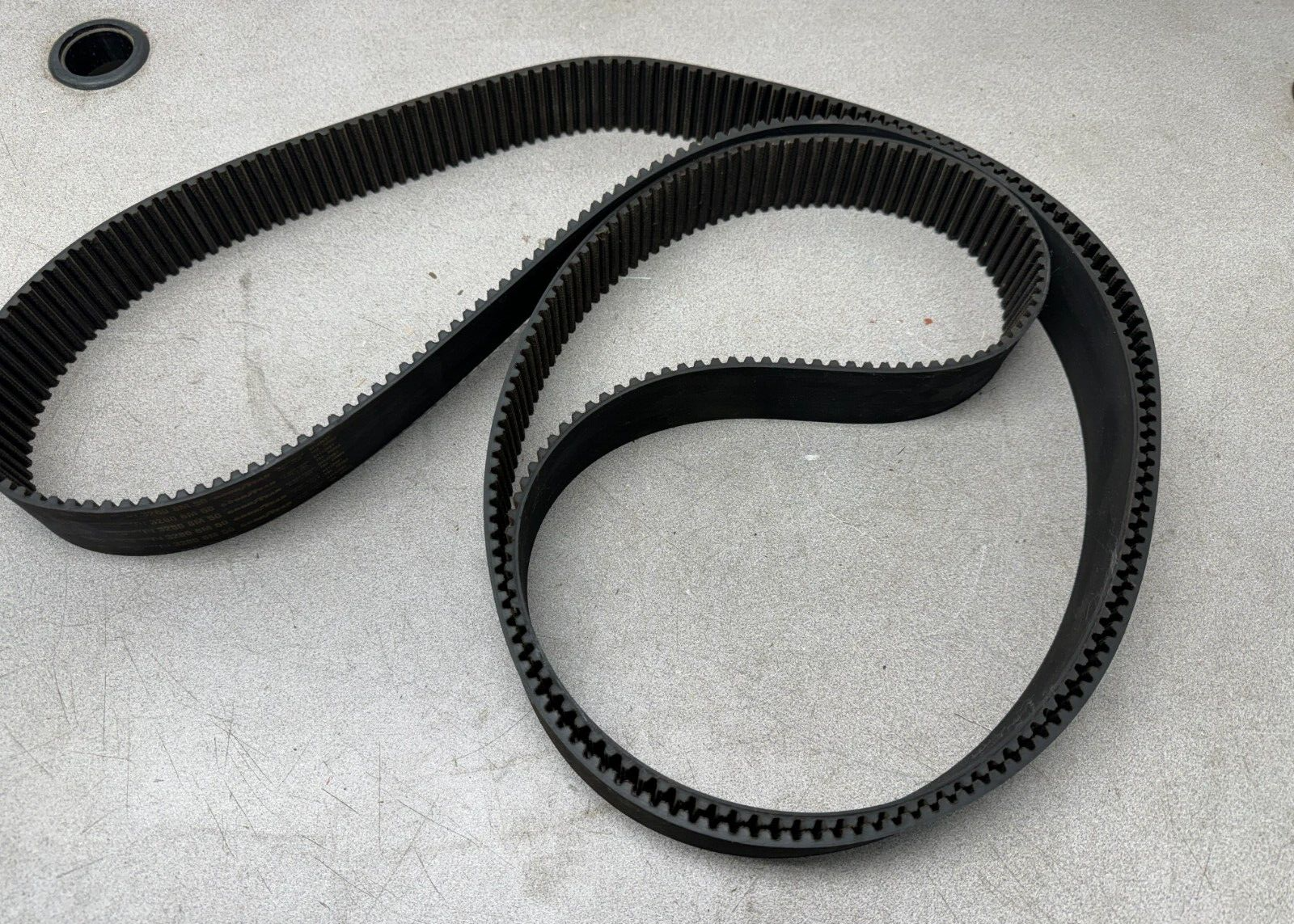 NEW SURPLUS GOODYEAR 32808M50 TIMING BELT 3280 8M 50