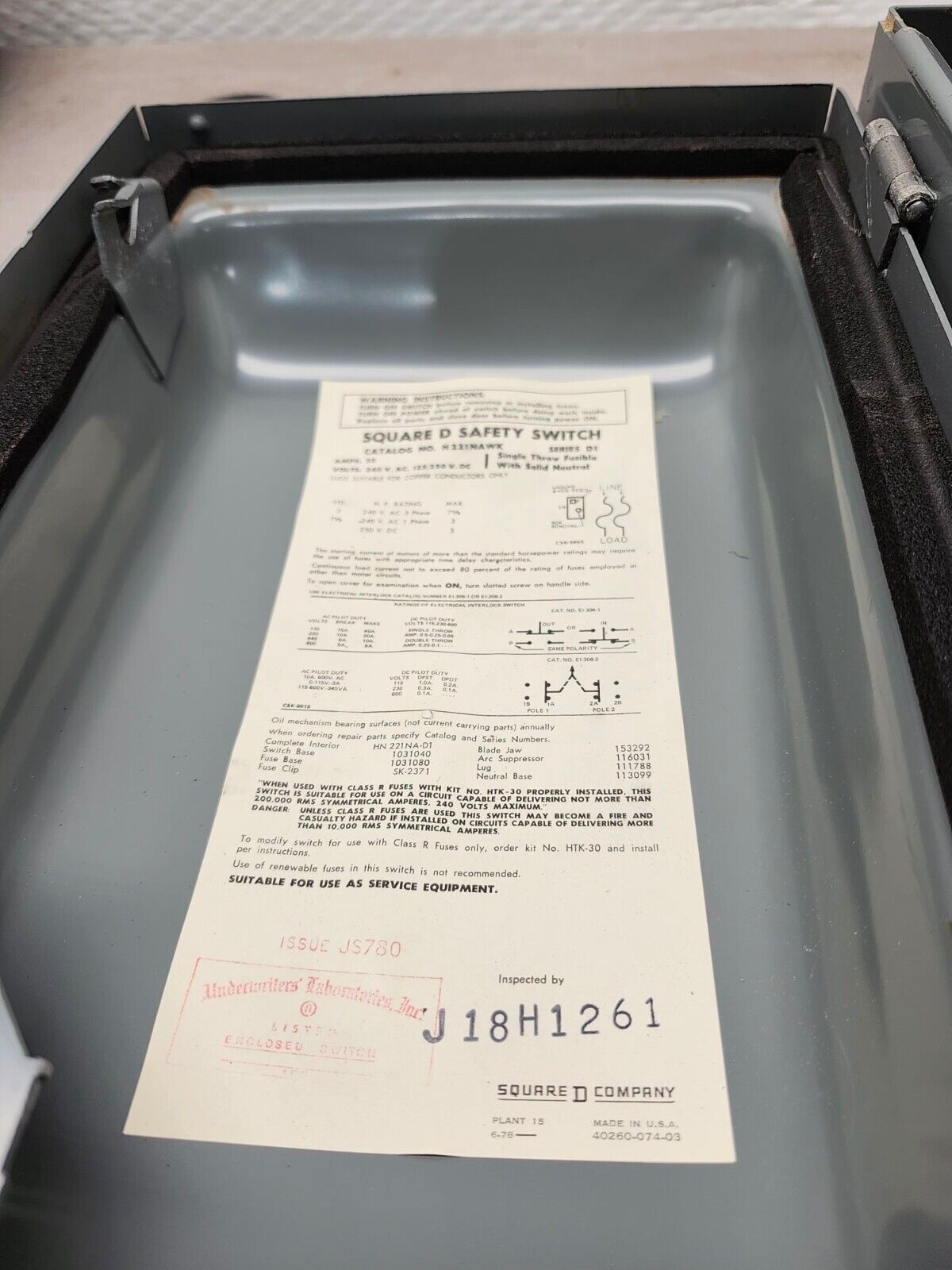 USED SQUARE-D SAFETY SWITCH 30 AMP 240 VAC B4 K-313297