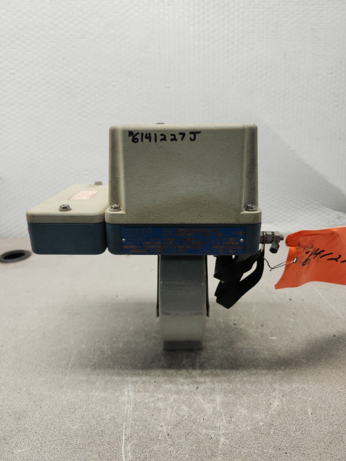 NEW NO BOX Fischer Porter Magnetic Flow Meter 1475EN09PF29KD11CAC1