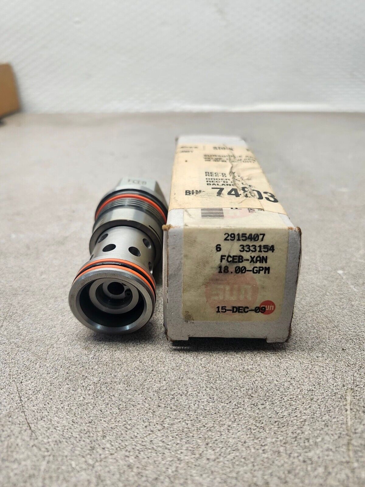 NEW IN BOX SUN FLOW CONTROL VALVE FCEB-XAN