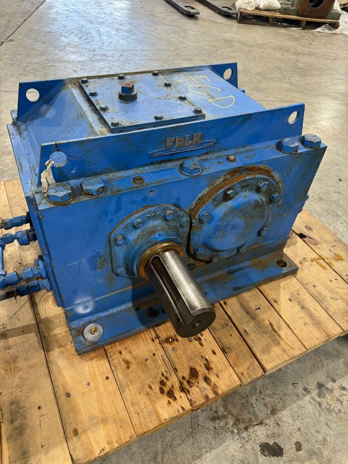 USED FALK ENCLOSED GEAR DRIVE SPEED REDUCER 2.075 RATIO 385A1-AS