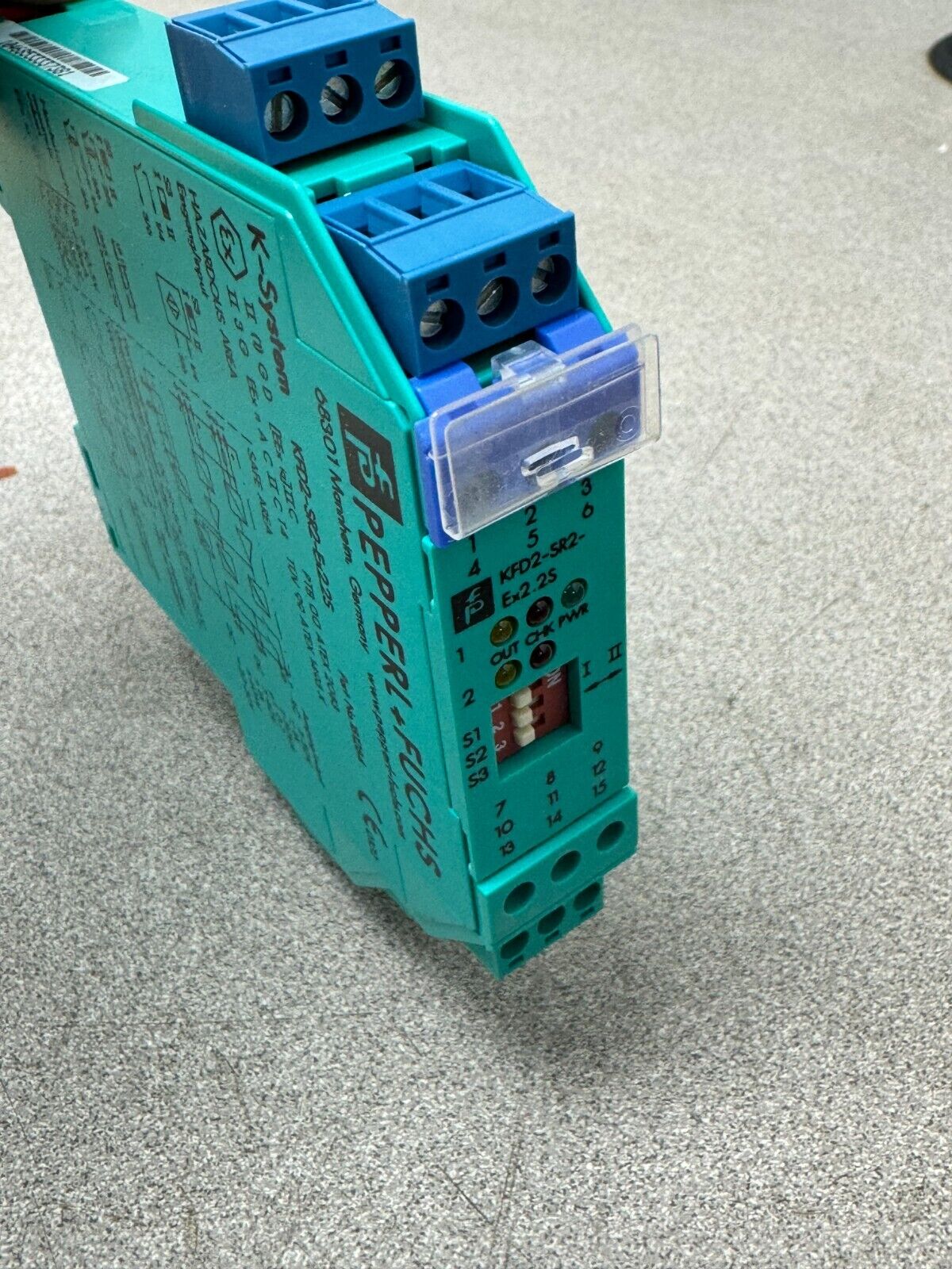 NEW IN BOX PEPPER FUCHS SWITCH AMPLIFIER KFD2-SR2-EX2.2S