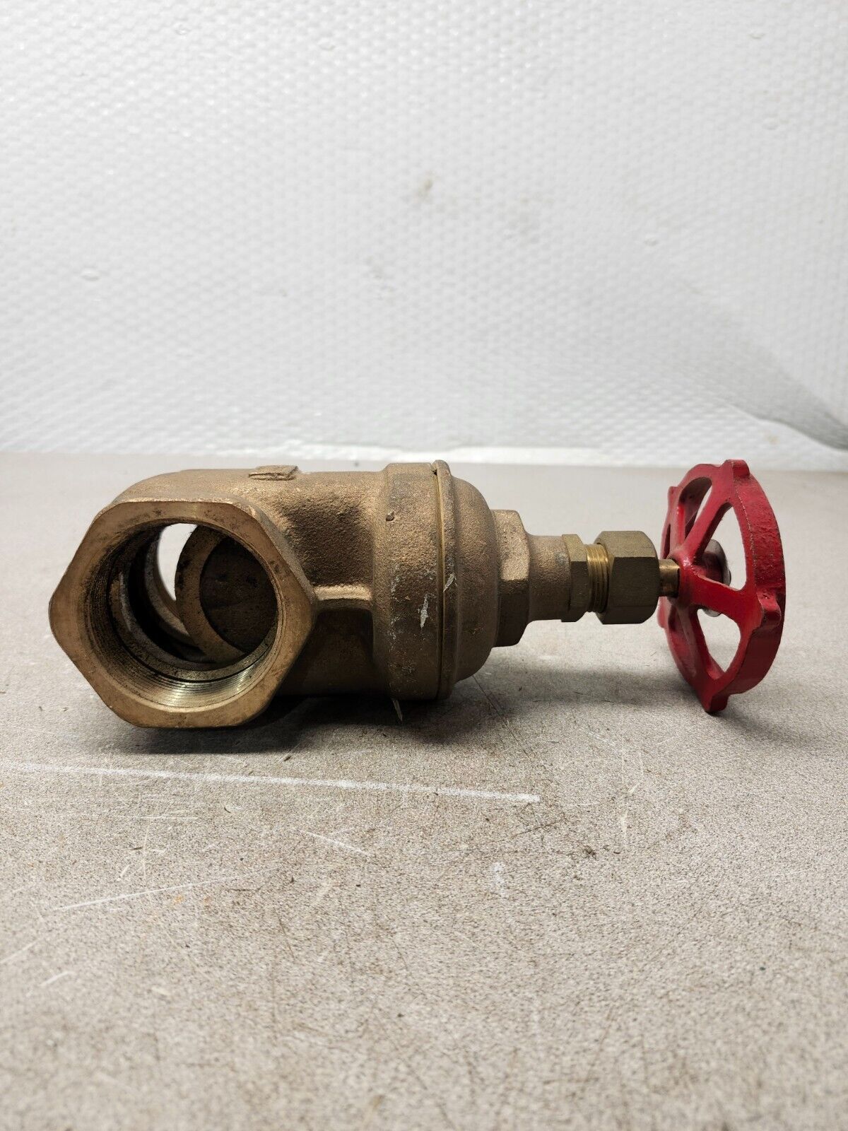 NEW NO BOX MILWAUKEE BRASS VALVE 2" FIG 1140 150 S.W.P. 300 W.O.G.