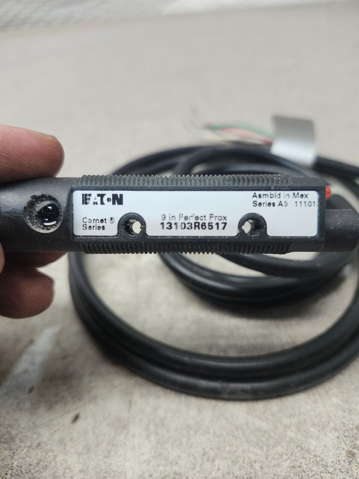 NEW IN BOX Eaton CORNET PHOTOELECTRIC SENSOR 10-30VDC 6 FOOT CABLE 13103R6517