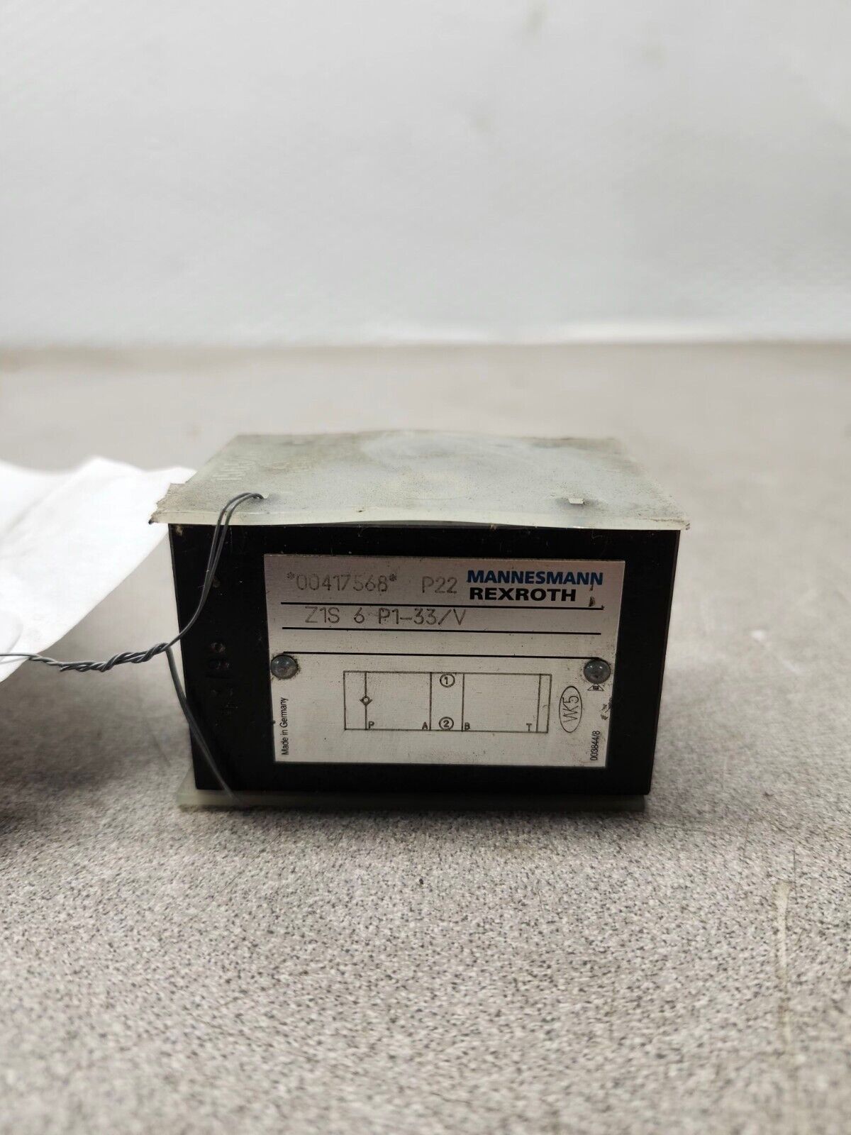 NEW NO BOX Rexroth Hydraulic Check Valve Z1S 6 P1-33/V