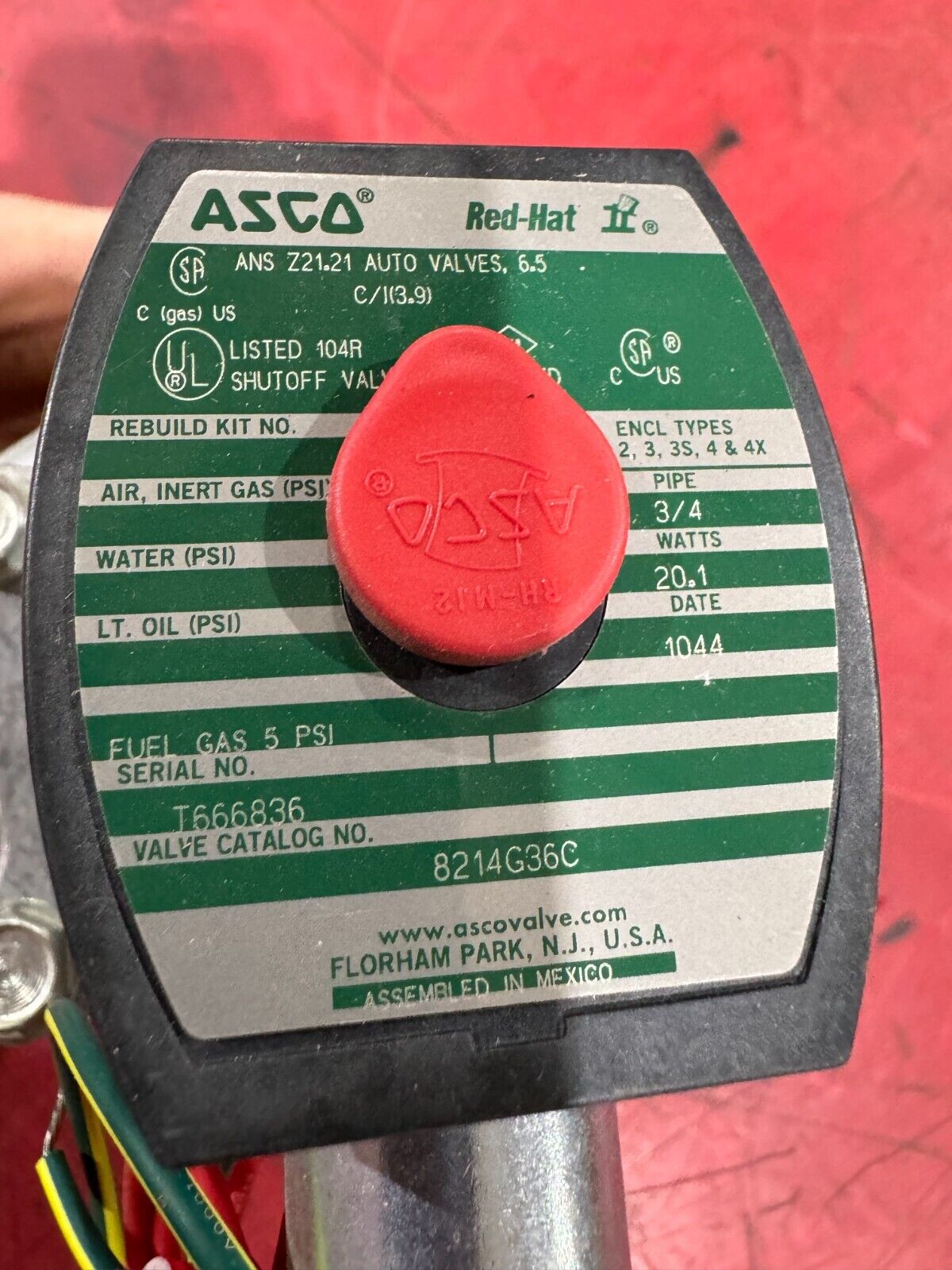 NEW ASCO RED-HAT SOLENOID VALVE 3/4" PIPE 120V. COIL 8214G36C