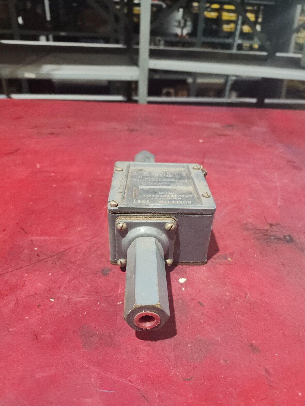 NEW NO BOX ALLEN BRADLY PRESSURE DIFFERNCE SWITCH 836T D453J