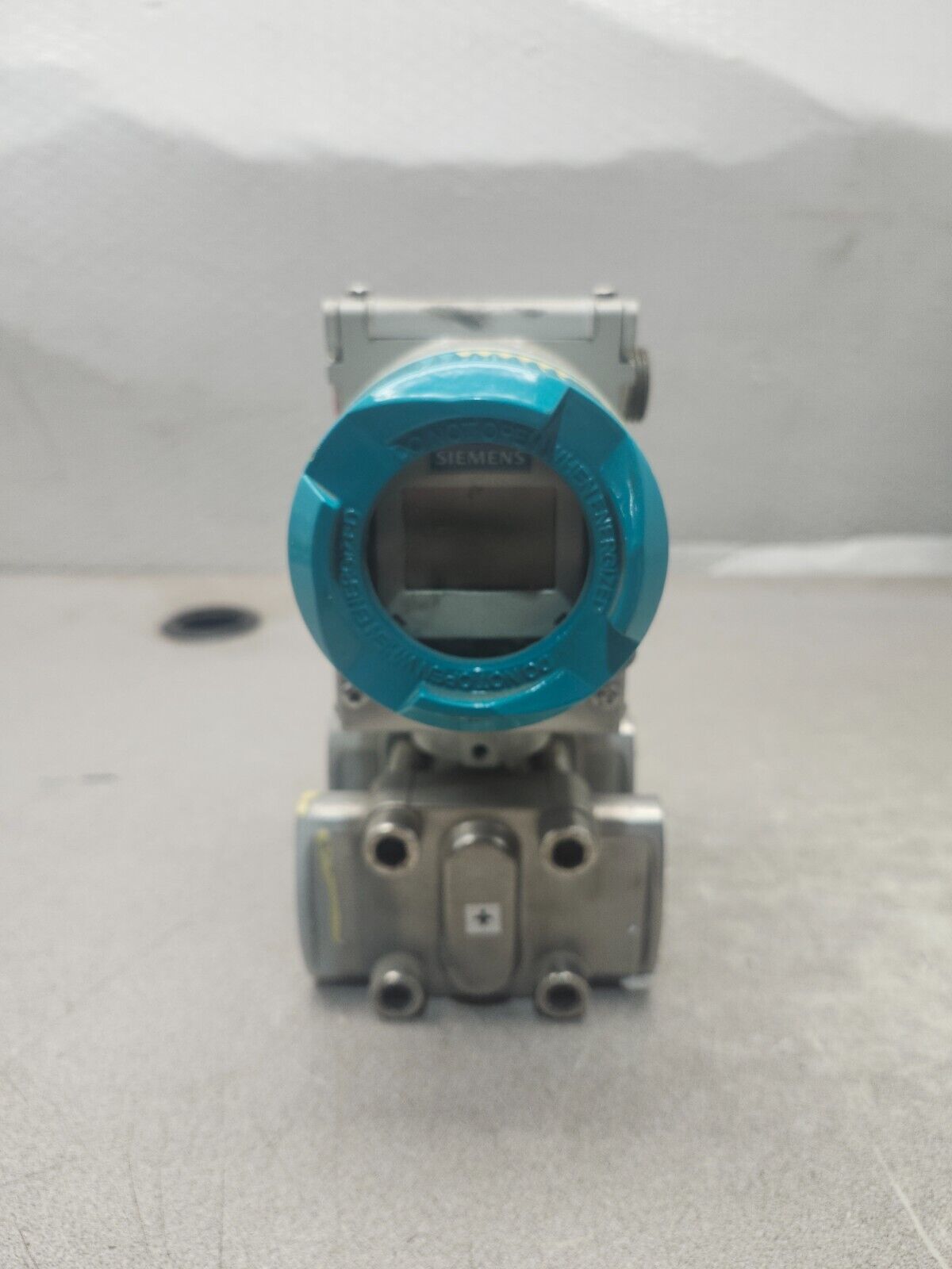 NEW IN BOX SIEMENS SITRANS P Differential Pressure 7MF4433-1BA22-1NC6-Z