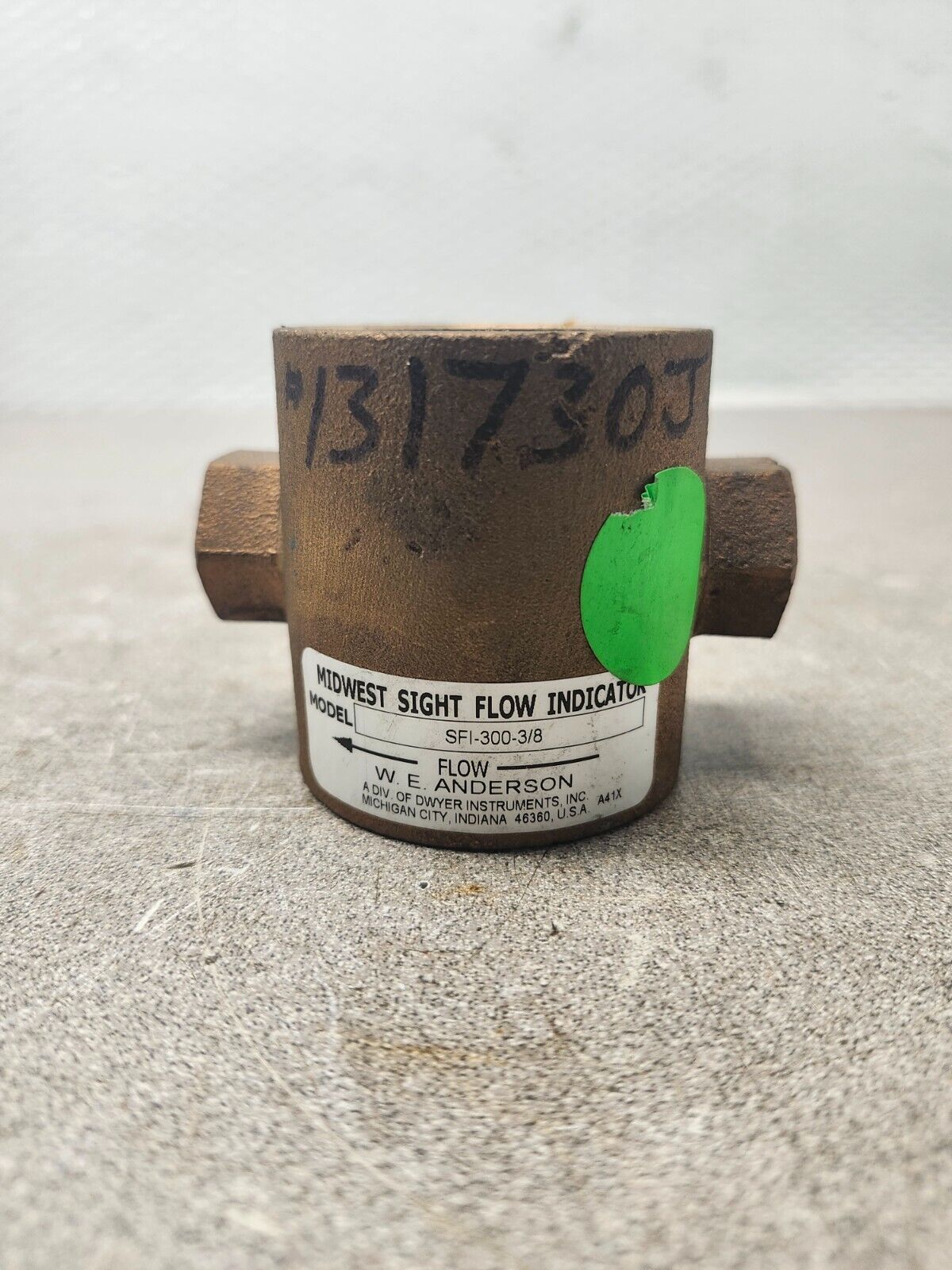 NEW NO BOX DWYER MIDWEST SIGHT FLOW INDICATOR SFI-300-3/8