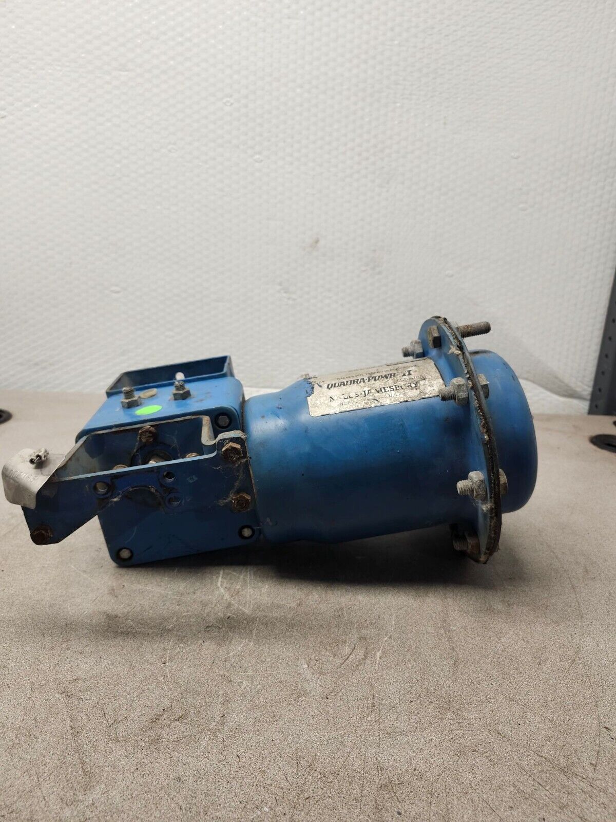 USED Jamesbury Quadra-Power II Series M Acuator Valve QP2C