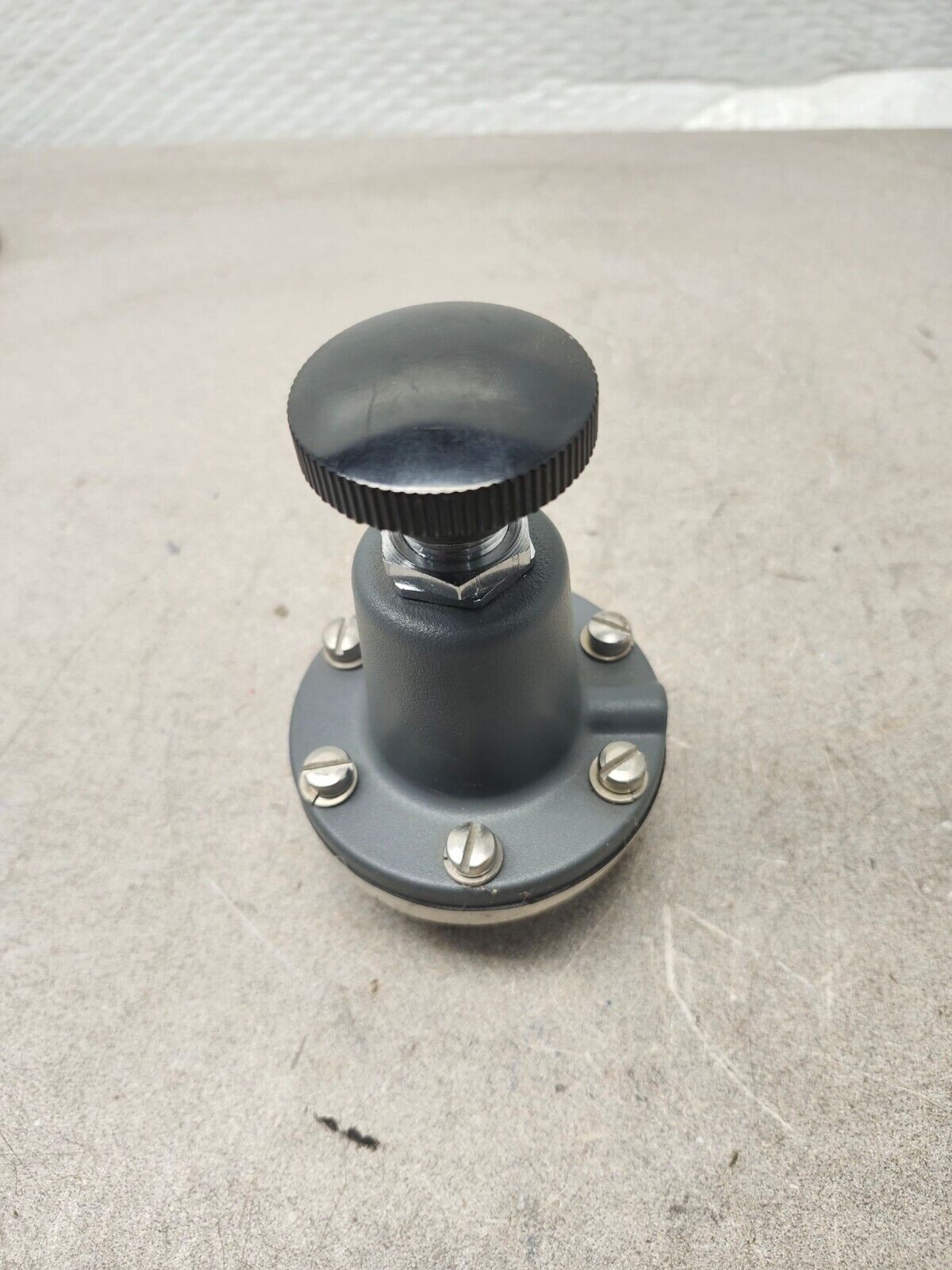 NEW NO BOX SIEMENS PRESSURE REGULATOR 12023-47/5