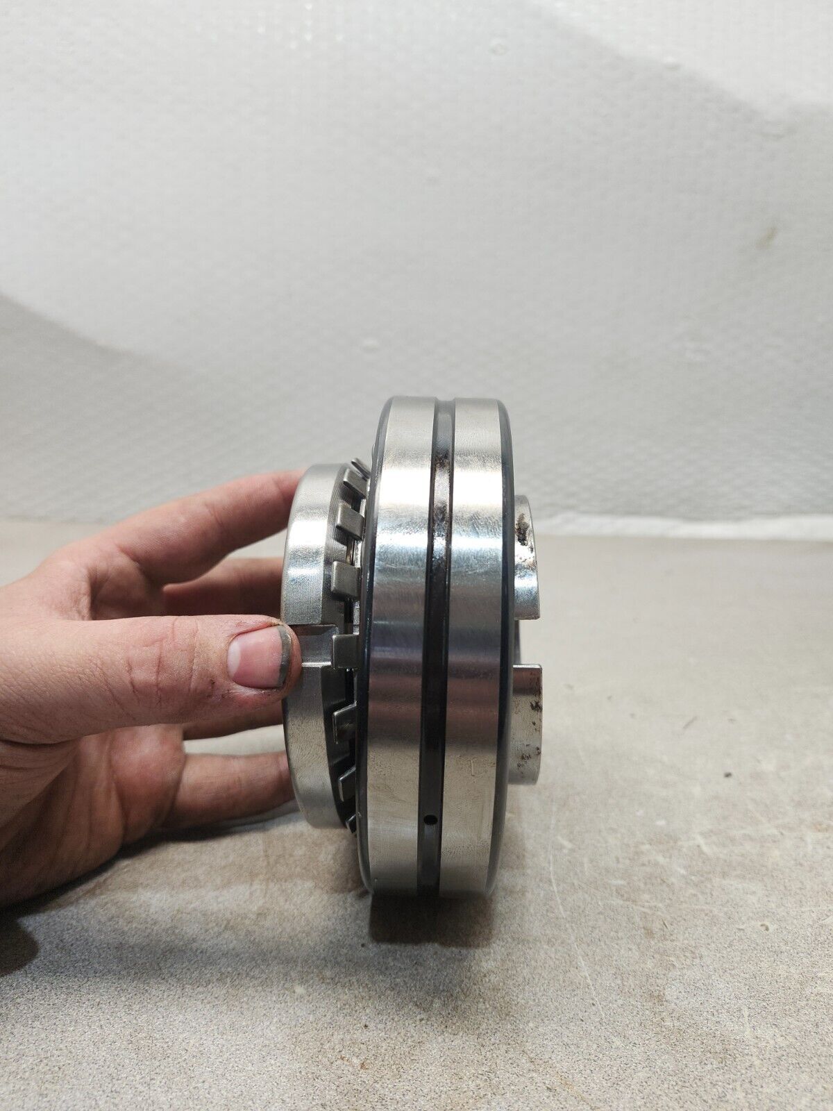 NEW NO BOX SKF BEARING 22216EK/C3 W/ S16-2-11/16 ADAPTER