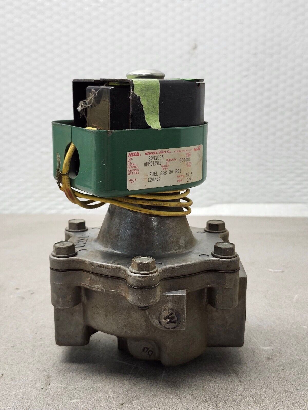 NEW NO BOX Asco Valve FUEL GAS 20 PSI 120/60 VOLTS 8042D35 *MISSING COVER