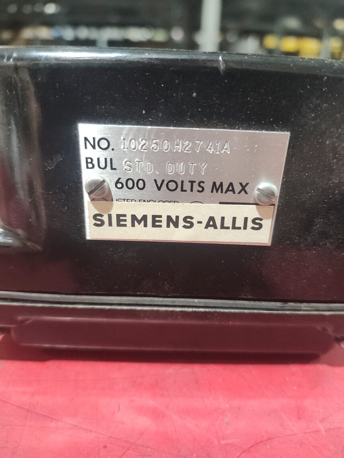 NEW IN BOX SIEMENS PUSH BUTTON 10250H2741A