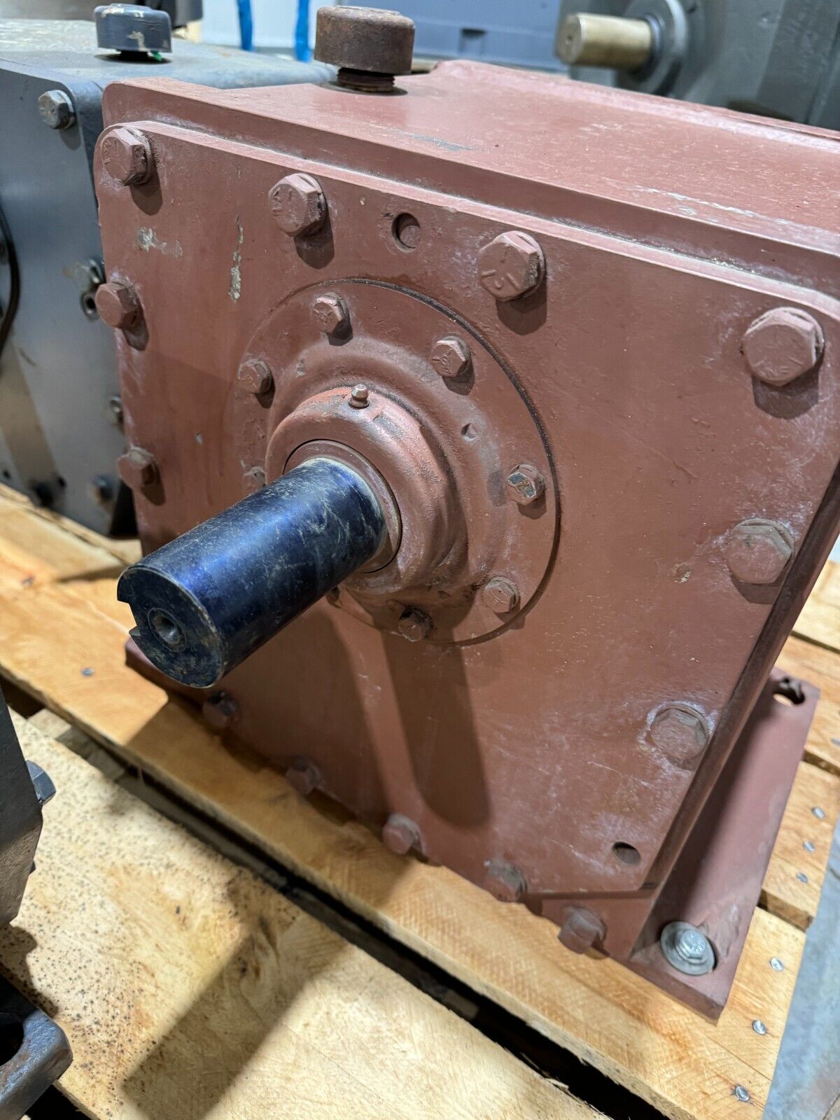 USED FALK 1060F2A ENCLOSED GEAR DRIVE SPEED REDUCER 13.49 RATIO 1060F 2A