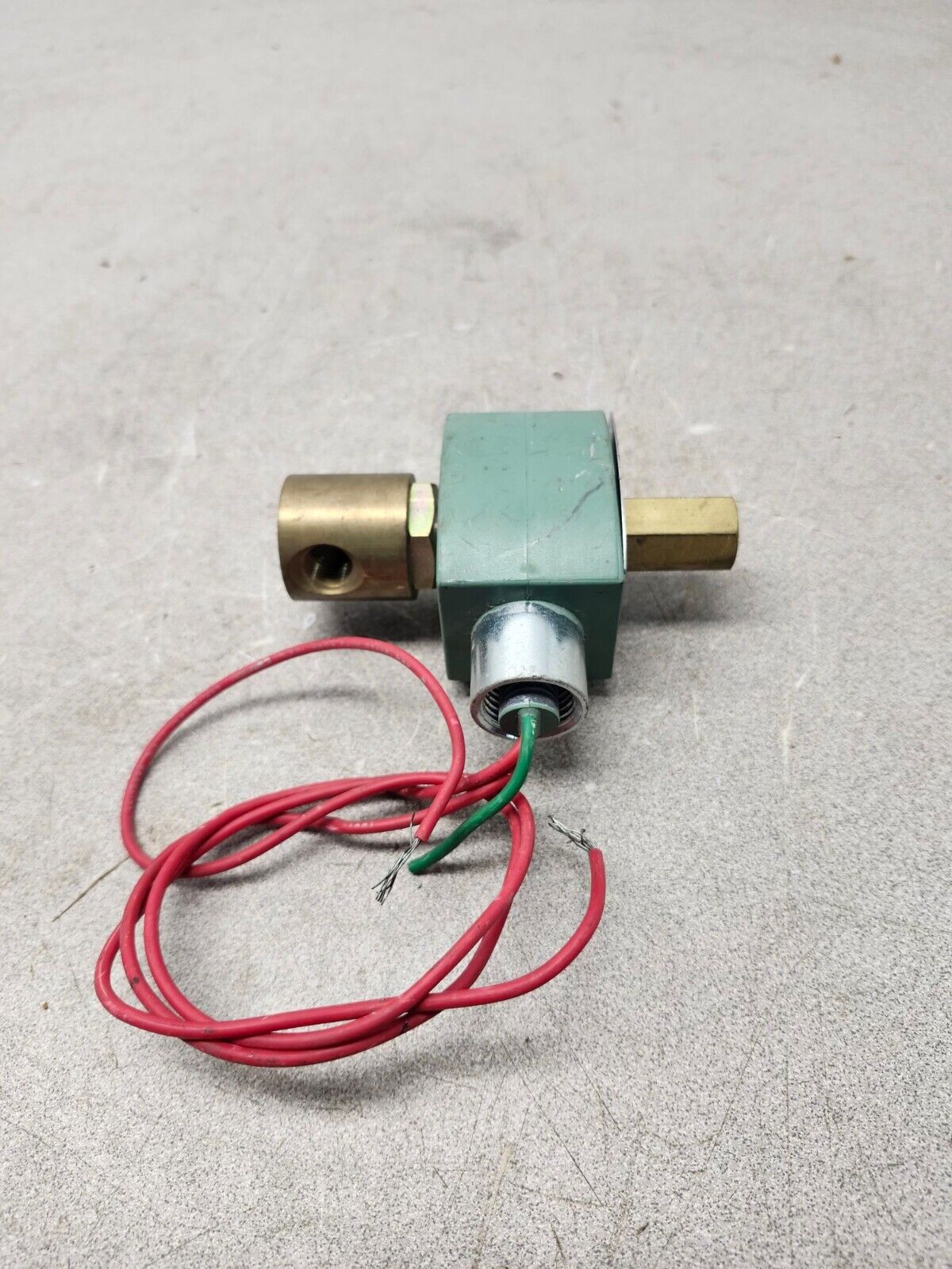 USED ASCO SOLENOID VALVE 25/45PSI 1/4" 10.1W 8314G8