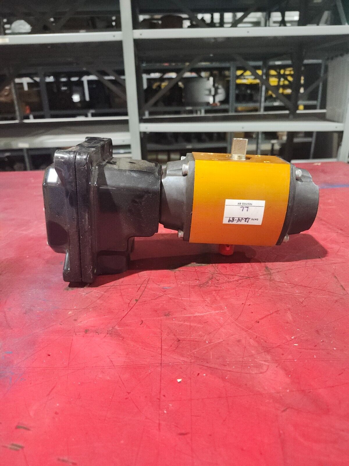 NEW IN BOX WORCESTER CONTROLS PNEUMATIC ACTUATOR SERIES39 W/LIMIT SWITCH 10E39NW