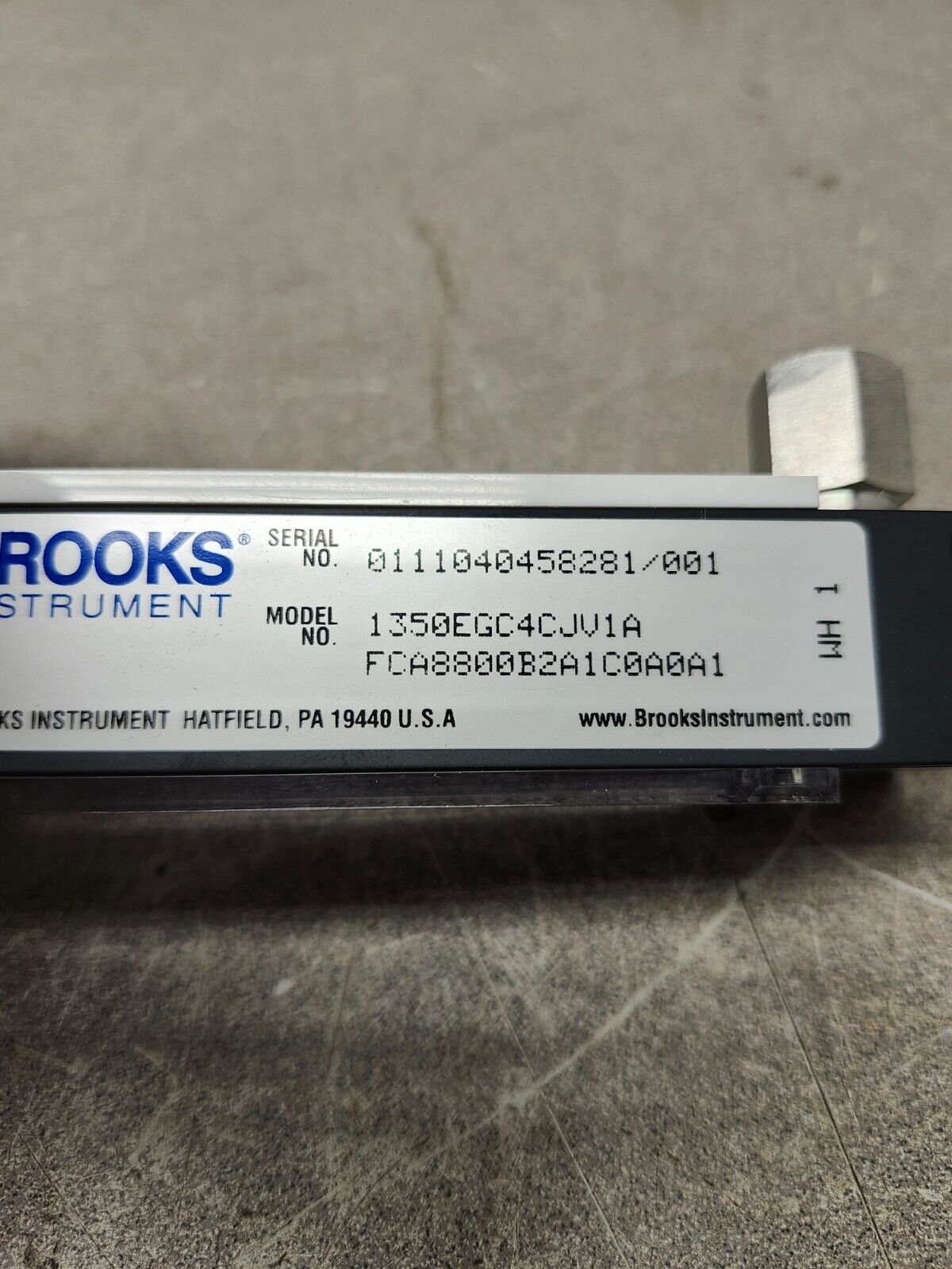 NEW IN BOX BROOKS INSTRUMENT FLOW METER MODEL 1350EGCJV1AFCA8800B2A1C0A0A1