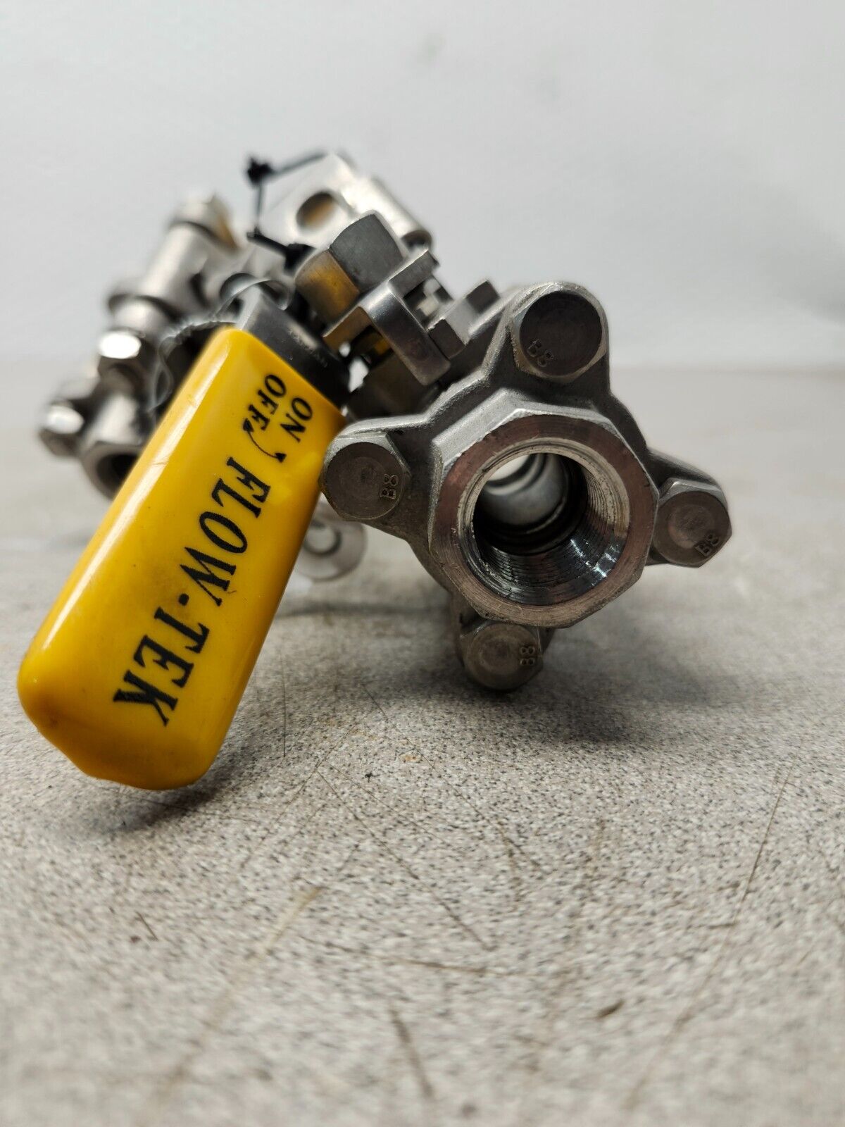 NEW NO BOX LOT OF 2 FLOW TEK 3/4'' BALL VALVE CF-8M 1000WOG