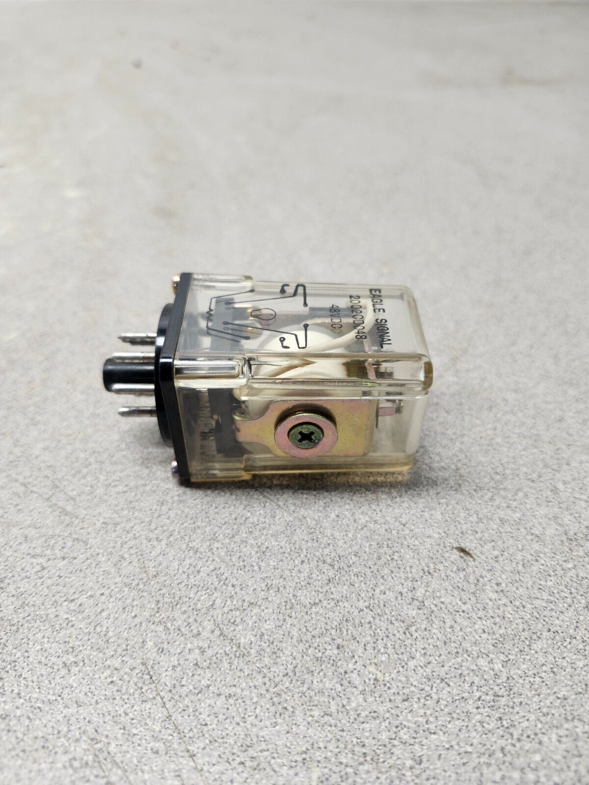 NEW IBN BOX EAGLE SIGNAL G.P. ROUND BASE RELAY 48VDC TWO POLE 20Q2CD048